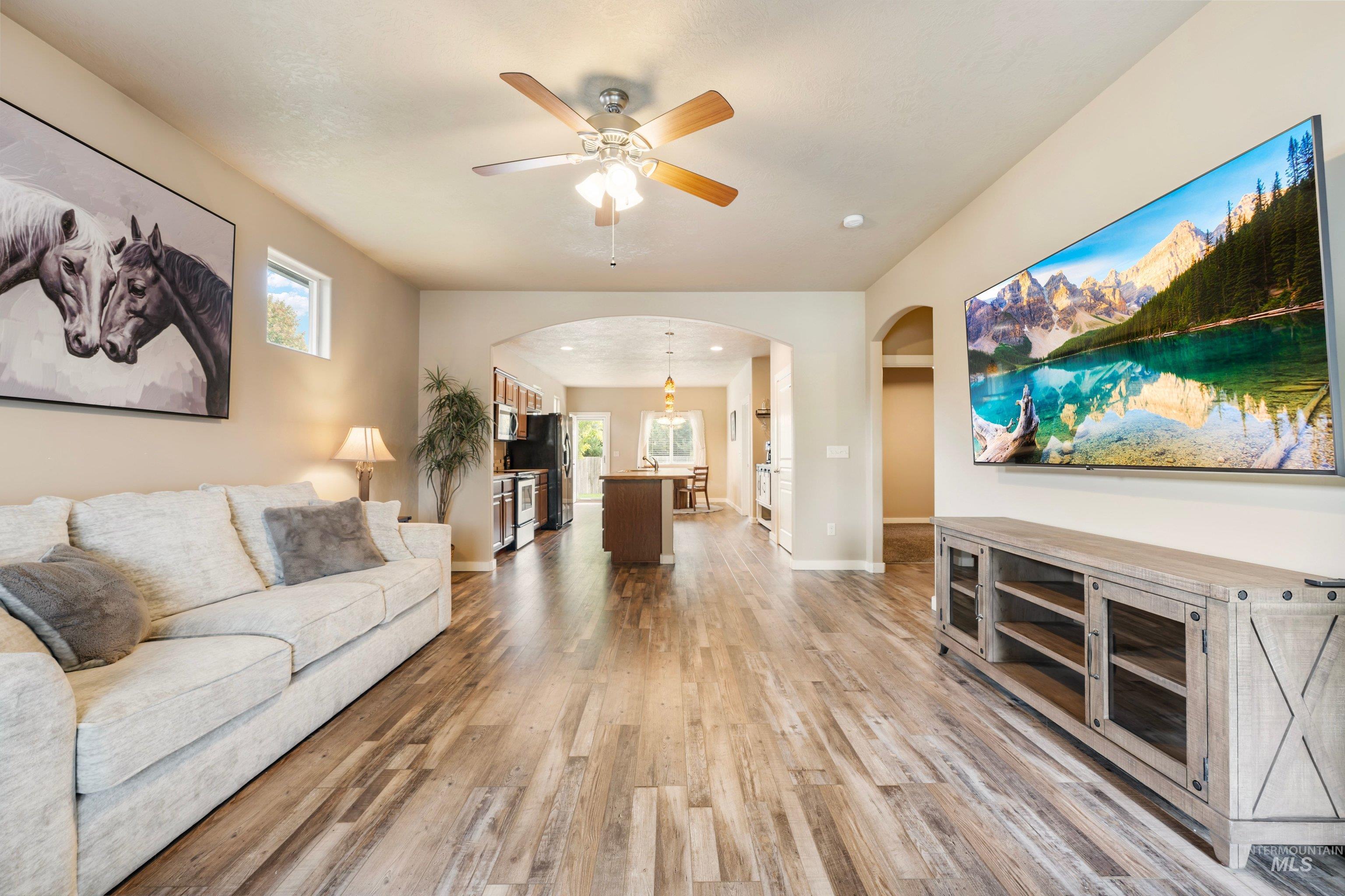 2397 W Fieldstream Dr, Meridian, Idaho 83646, 3 Bedrooms, 2 Bathrooms, Residential For Sale, Price $455,000, 99002280
