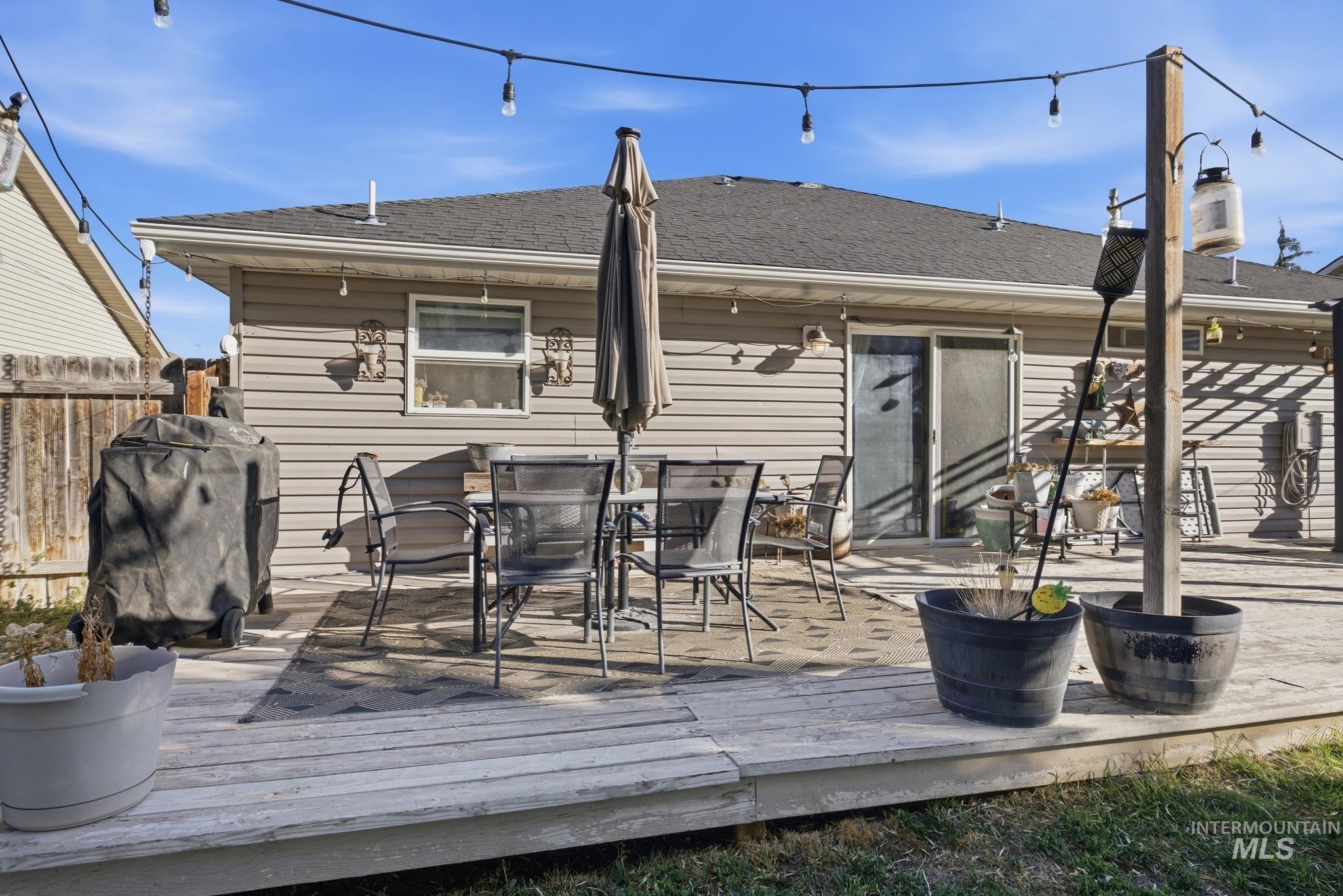 1009 Lauren Lane, Filer, Idaho 83328, 3 Bedrooms, 2 Bathrooms, Residential For Sale, Price $325,000,MLS 99002282