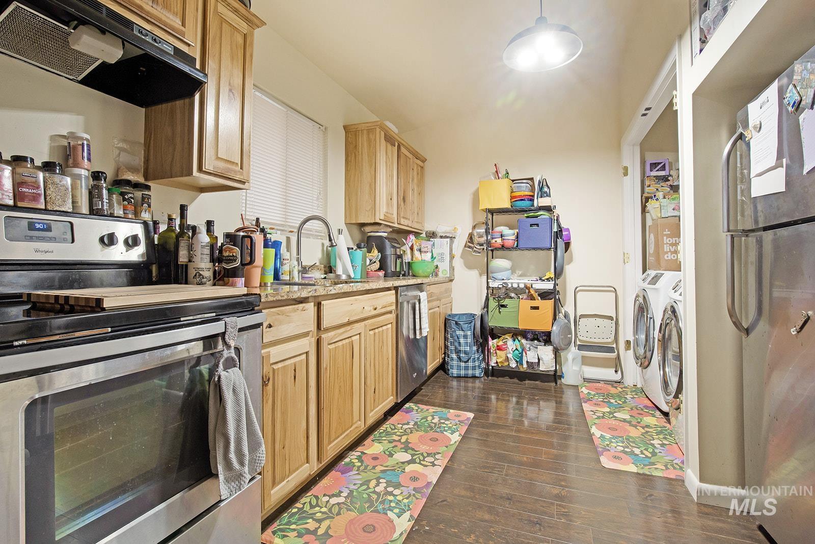 2211-2215 Crest Ave., Twin Falls, Idaho 83301, 2 Bedrooms, 1 Bathroom, Residential Income For Sale, Price $449,000,MLS 99002283