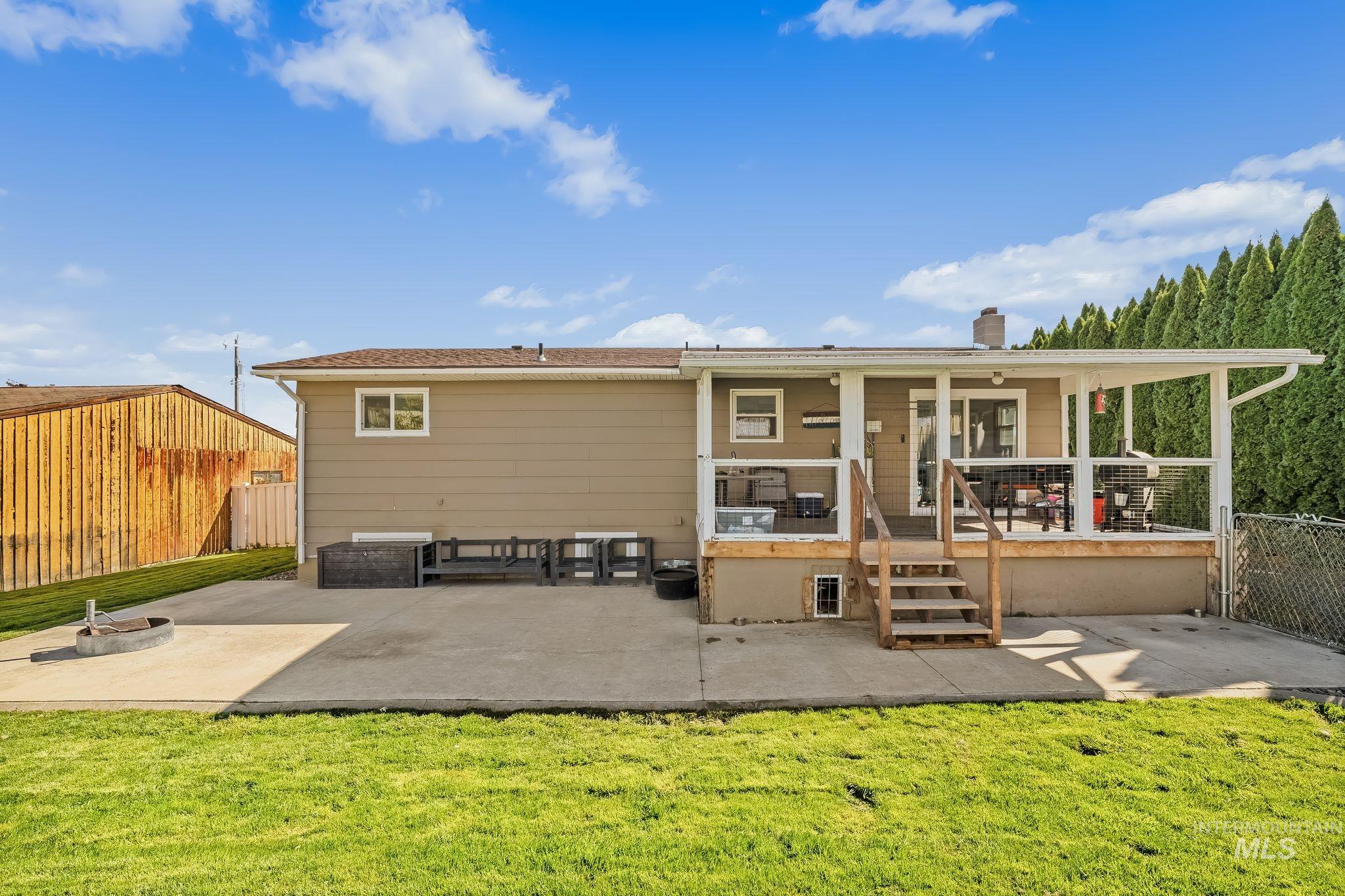 3818 17th Street, Lewiston, Idaho 83501, 4 Bedrooms, 2 Bathrooms, Residential For Sale, Price $439,000, 99002286