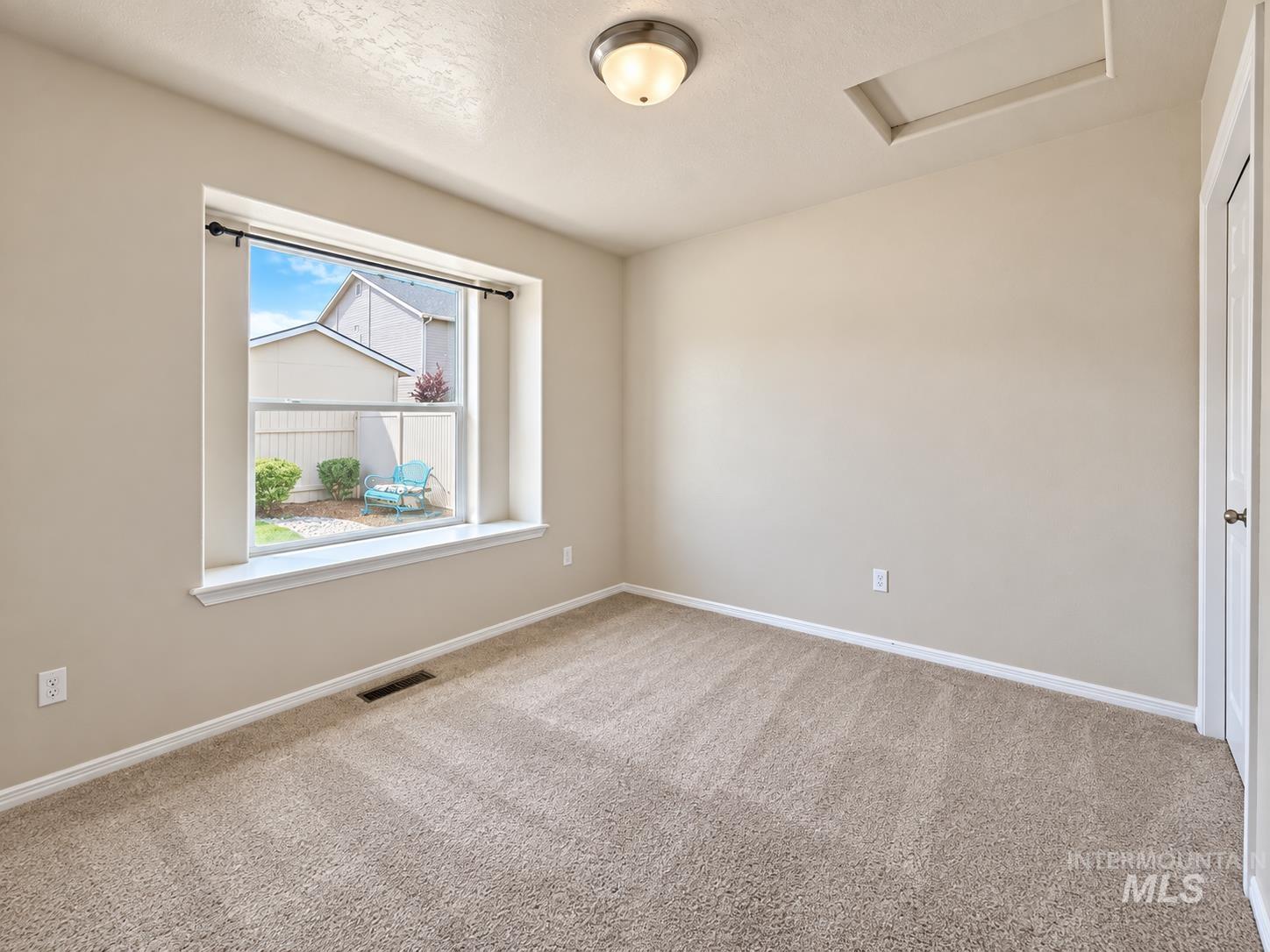 1014 Empire Dr, Caldwell, Idaho 83607, 3 Bedrooms, 2 Bathrooms, Residential For Sale, Price $359,900, 99002291