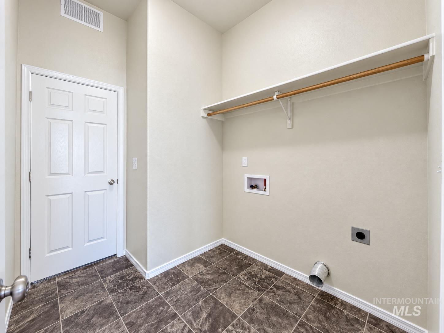 1014 Empire Dr, Caldwell, Idaho 83607, 3 Bedrooms, 2 Bathrooms, Residential For Sale, Price $359,900, 99002291
