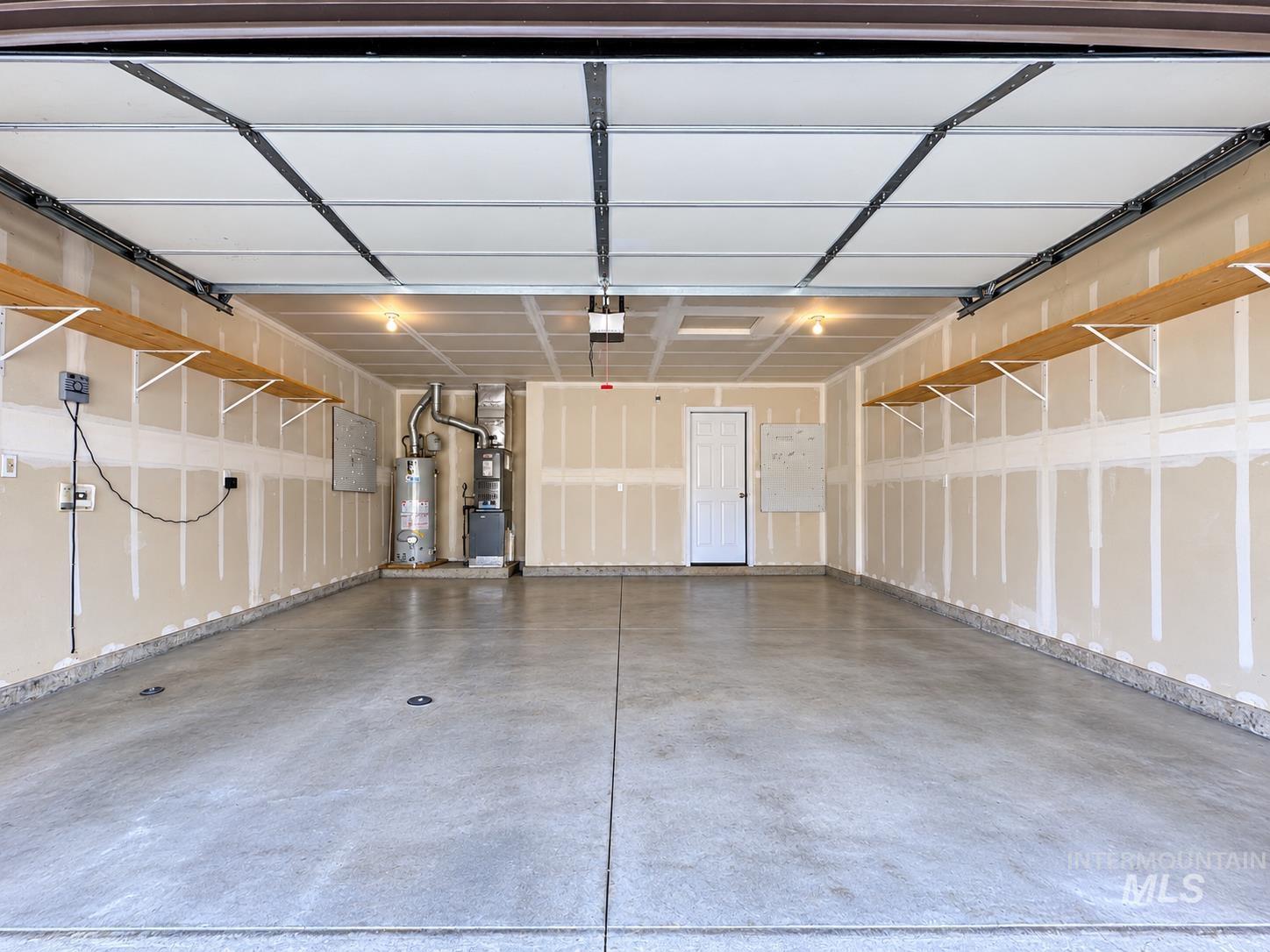 1014 Empire Dr, Caldwell, Idaho 83607, 3 Bedrooms, 2 Bathrooms, Residential For Sale, Price $359,900, 99002291