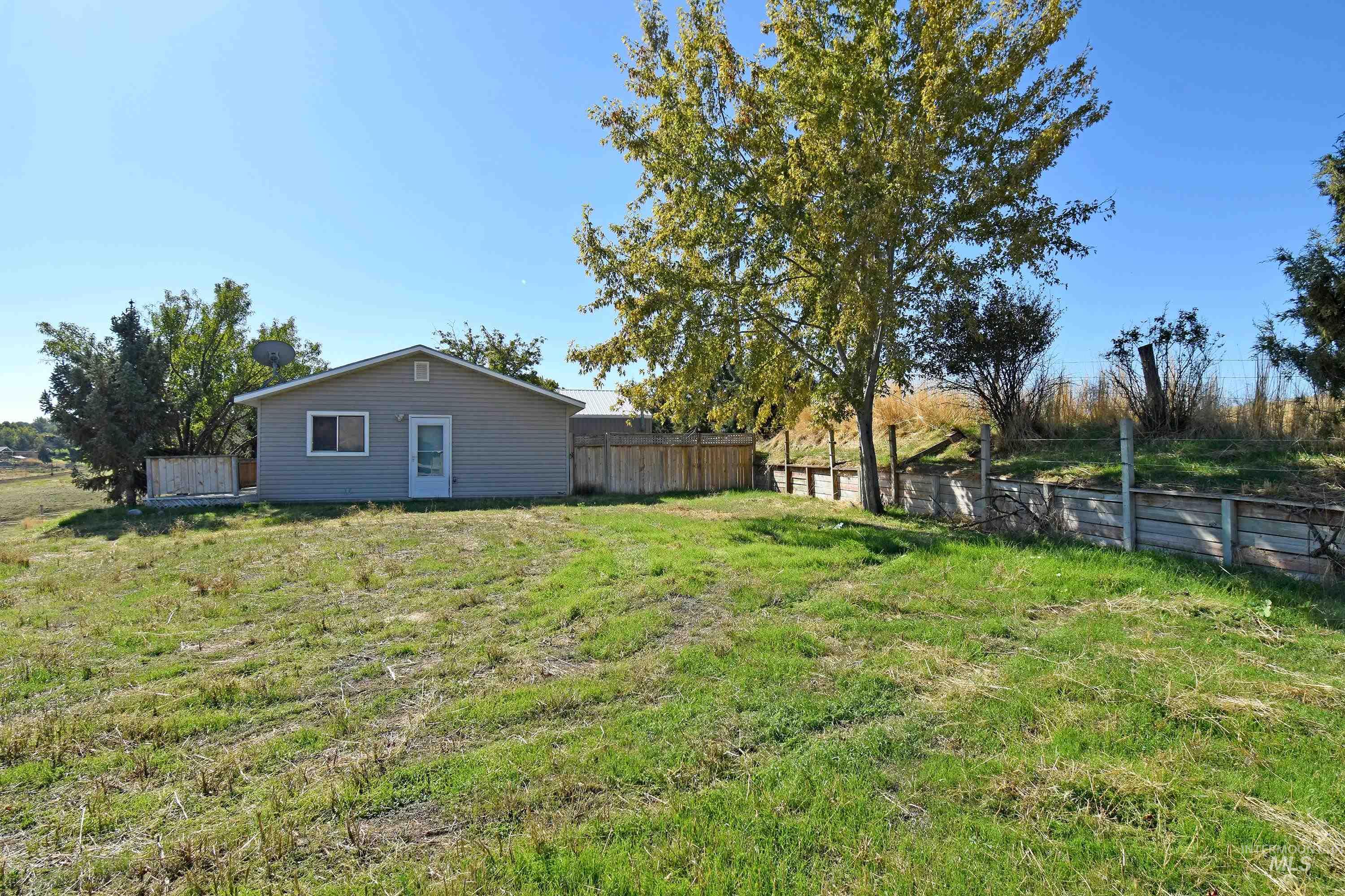 2795 Ben Johnson Road, Clarkston, Washington 99403, 2 Bedrooms, 1 Bathroom, Residential For Sale, Price $350,000, 99002294