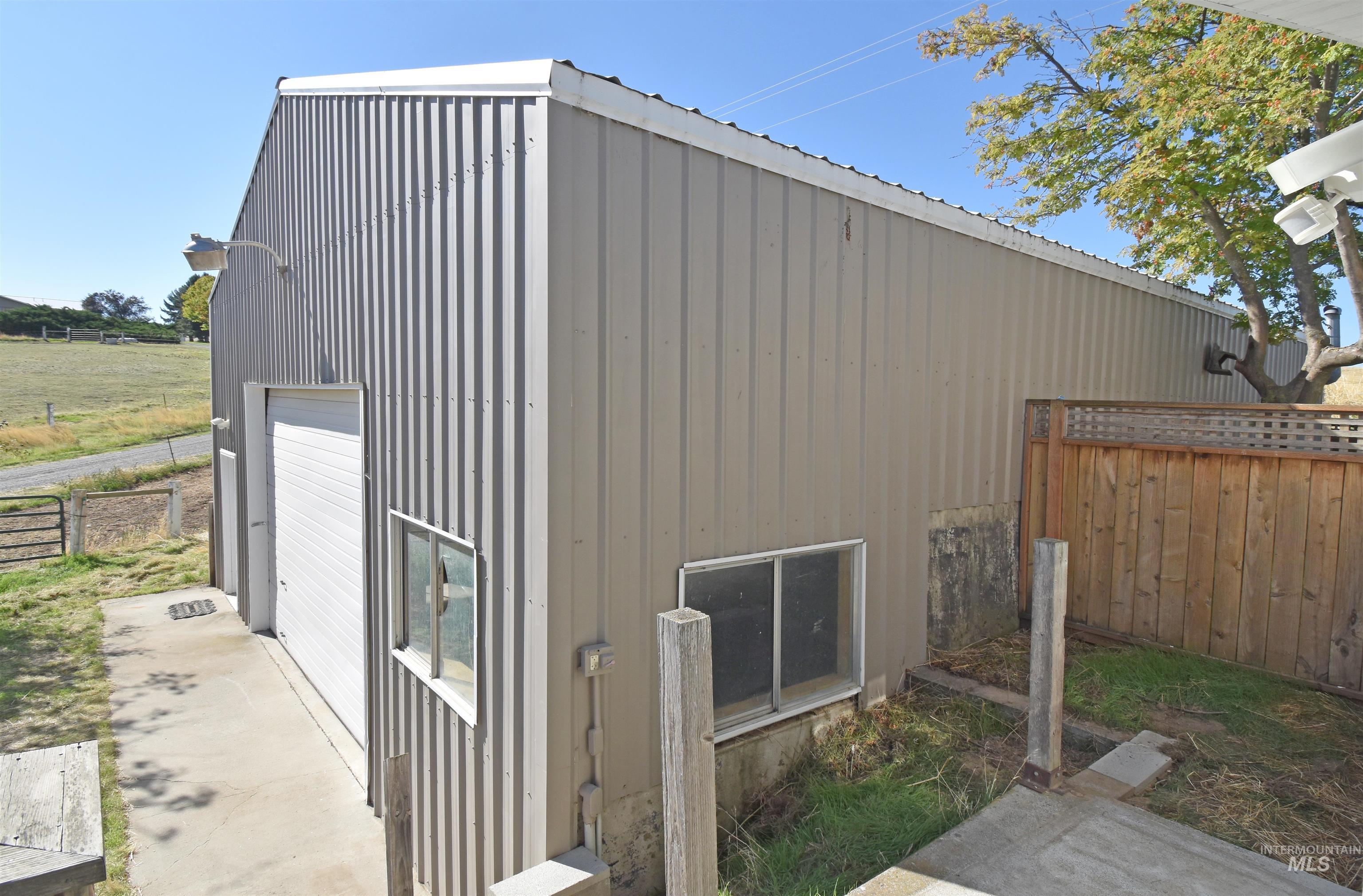 2795 Ben Johnson Road, Clarkston, Washington 99403, 2 Bedrooms, 1 Bathroom, Residential For Sale, Price $350,000, 99002294