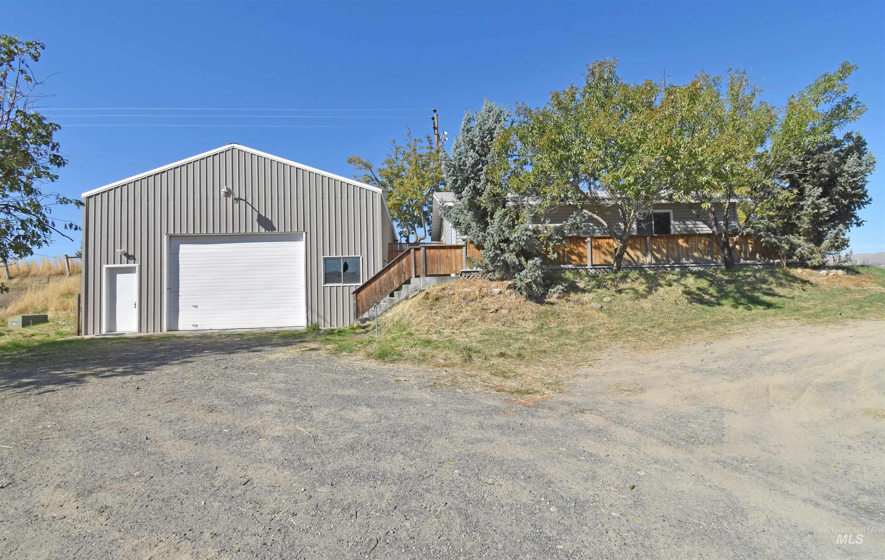 2795 Ben Johnson Road, Clarkston, Washington 99403, 2 Bedrooms, 1 Bathroom, Residential For Sale, Price $350,000, 99002294
