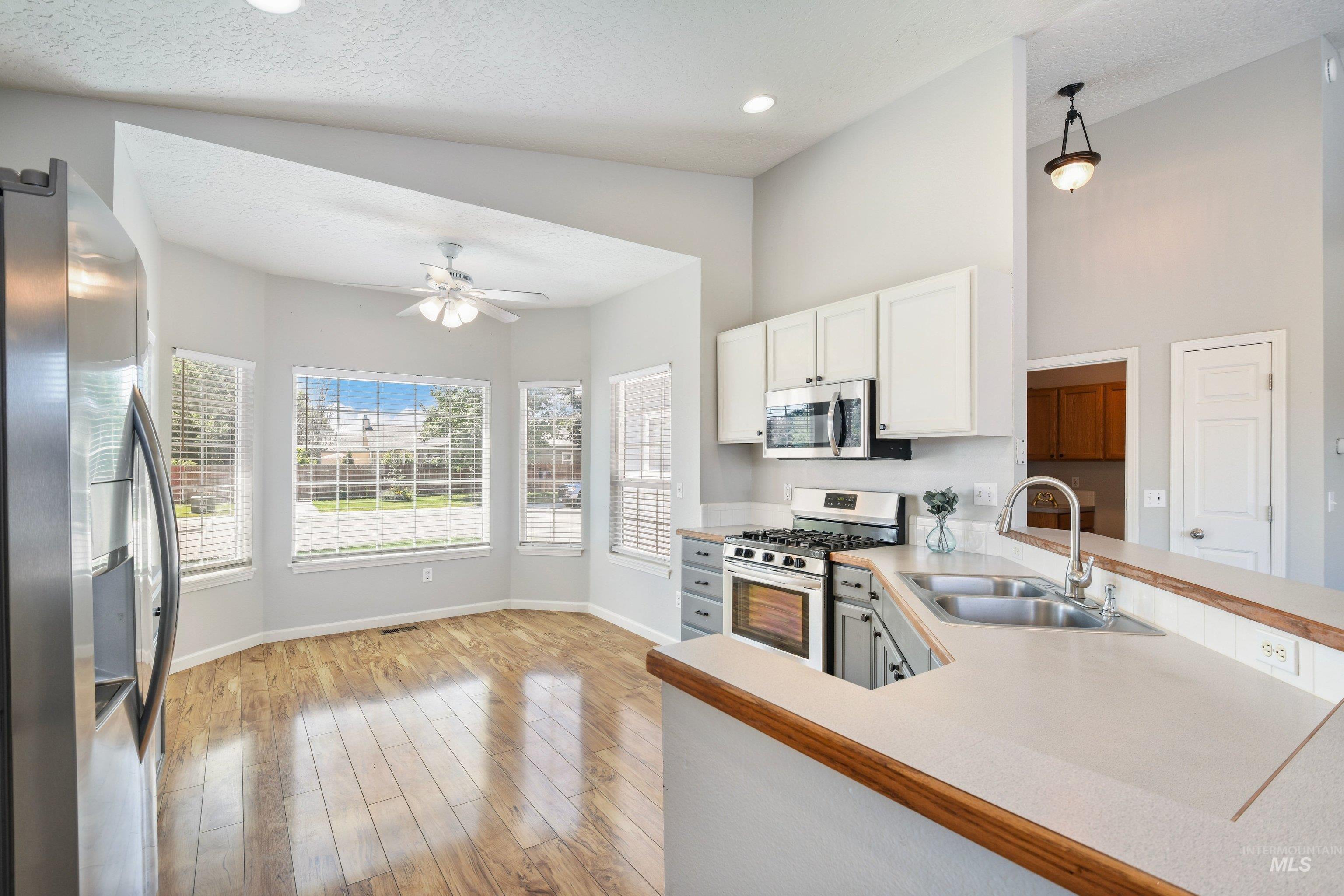 112 W Davenport Dr, Meridian, Idaho 83642, 3 Bedrooms, 2 Bathrooms, Residential For Sale, Price $437,500,MLS 99002295