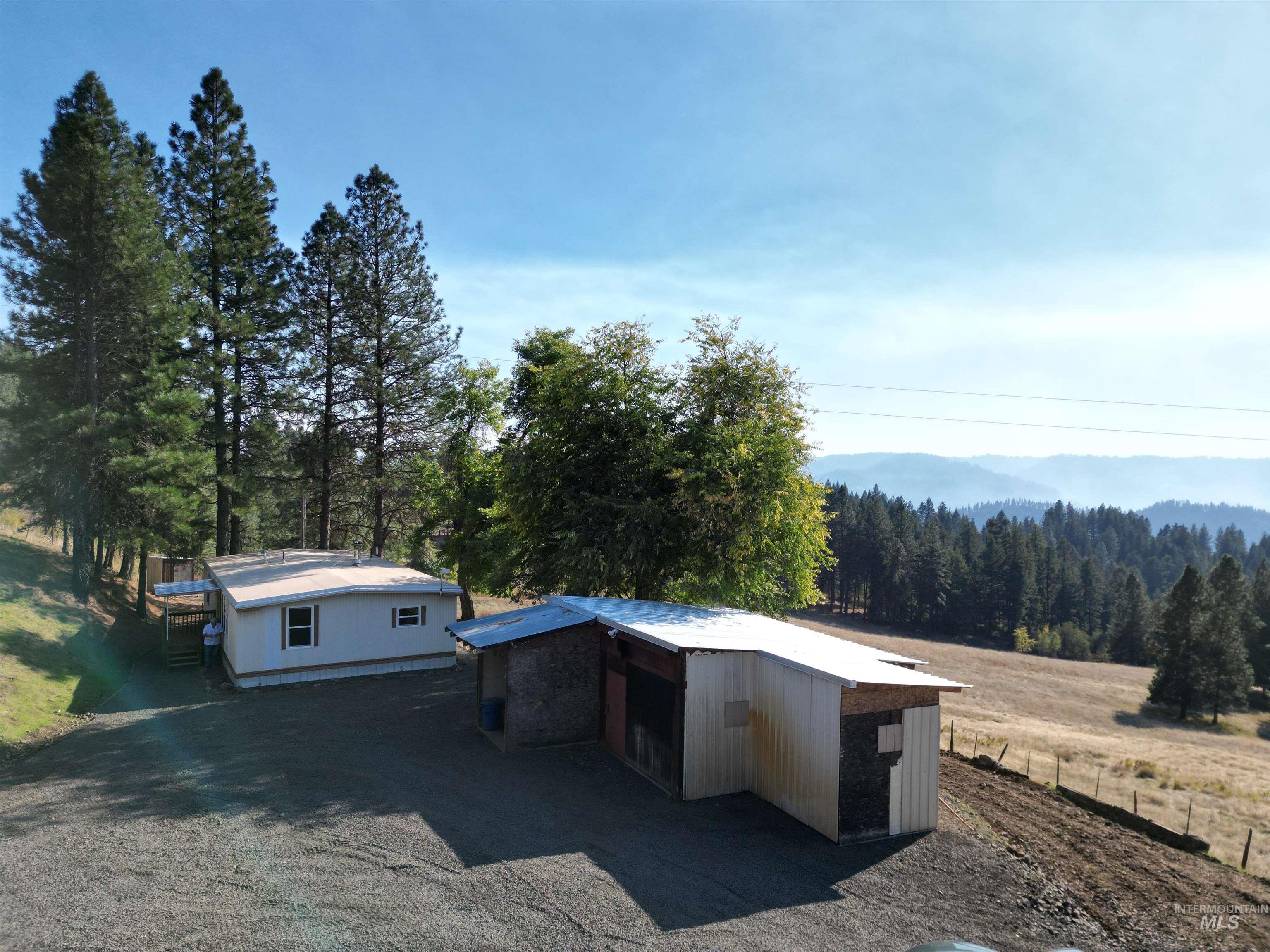 4099 Lakeview Road, Orofino, Idaho 83544, 2 Bedrooms, 2 Bathrooms, Residential For Sale, Price $325,000,MLS 99002304