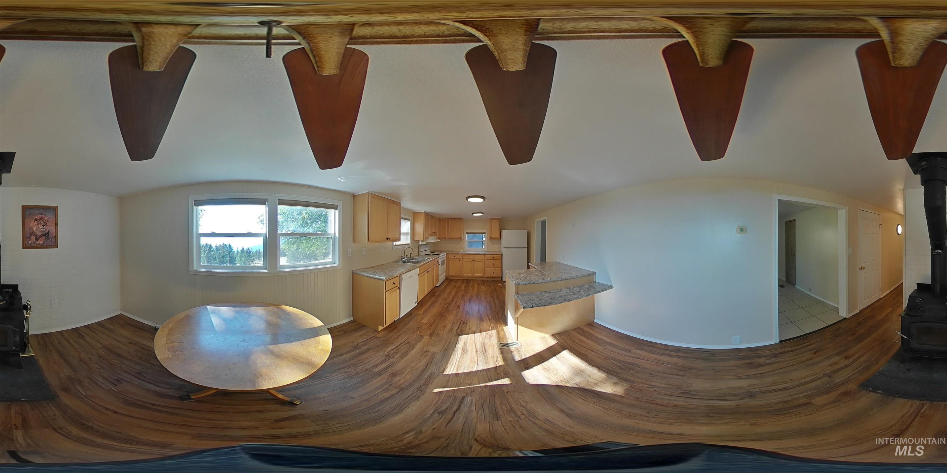 4099 Lakeview Road, Orofino, Idaho 83544, 2 Bedrooms, 2 Bathrooms, Residential For Sale, Price $325,000,MLS 99002304
