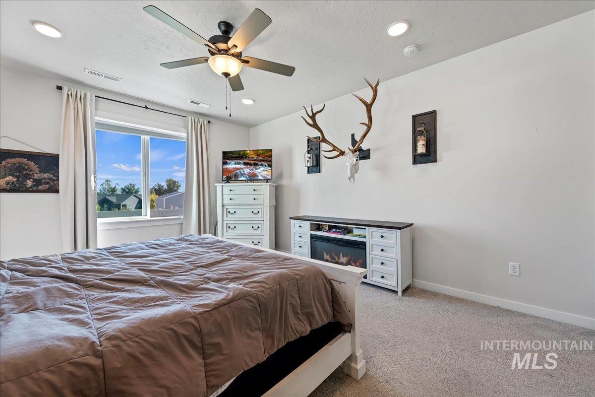 1914 N Perth Ave, Middleton, Idaho 83644, 4 Bedrooms, 2 Bathrooms, Residential For Sale, Price $574,900,MLS 99002305