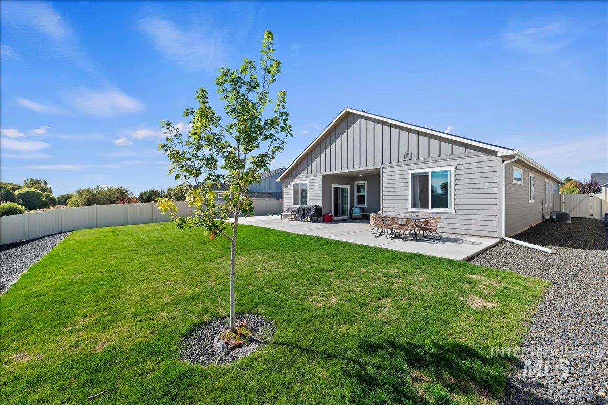 1914 N Perth Ave, Middleton, Idaho 83644, 4 Bedrooms, 2 Bathrooms, Residential For Sale, Price $574,900,MLS 99002305