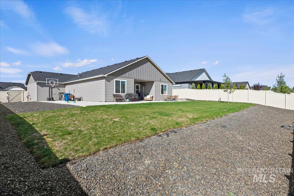 1914 N Perth Ave, Middleton, Idaho 83644, 4 Bedrooms, 2 Bathrooms, Residential For Sale, Price $574,900,MLS 99002305