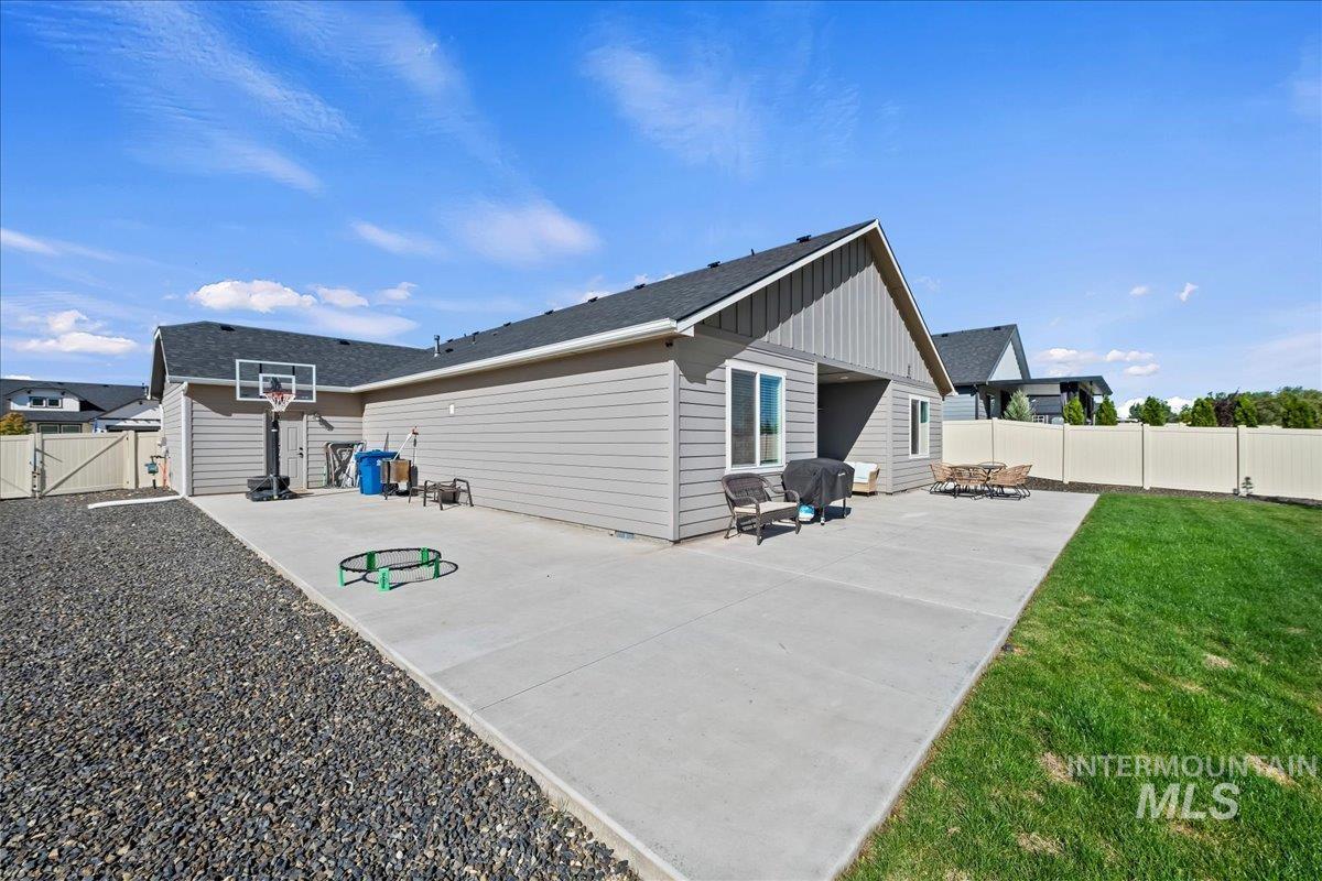 1914 N Perth Ave, Middleton, Idaho 83644, 4 Bedrooms, 2 Bathrooms, Residential For Sale, Price $574,900,MLS 99002305