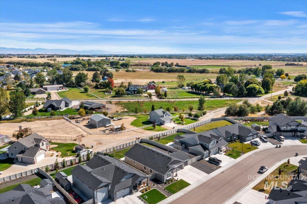 1914 N Perth Ave, Middleton, Idaho 83644, 4 Bedrooms, 2 Bathrooms, Residential For Sale, Price $574,900,MLS 99002305
