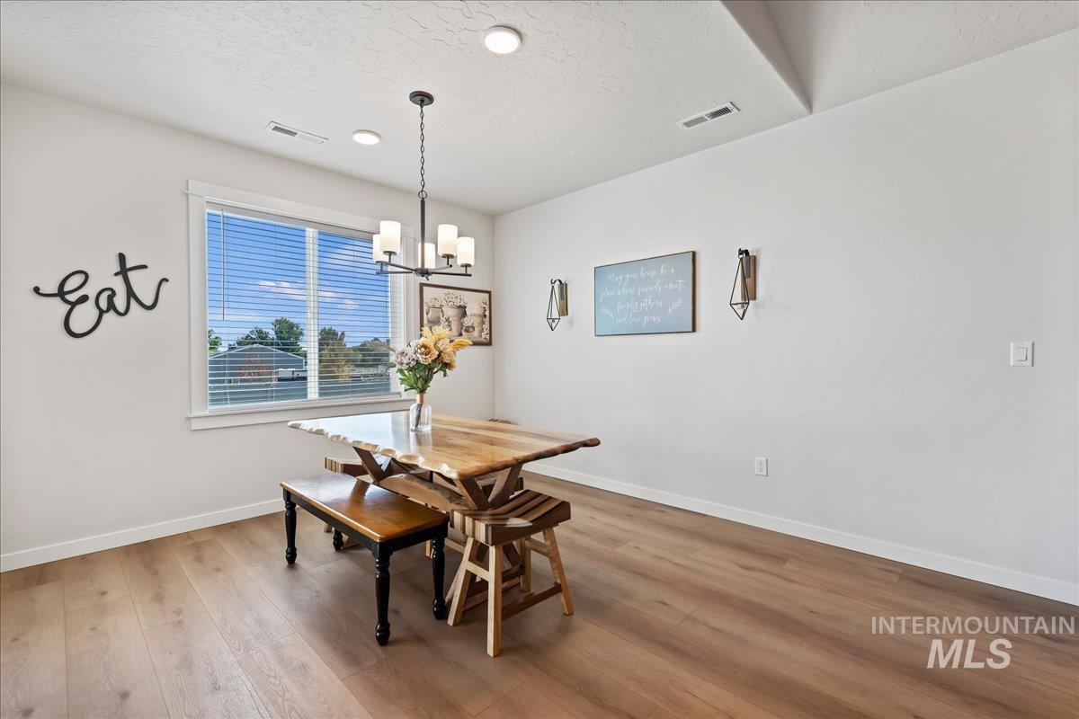 1914 N Perth Ave, Middleton, Idaho 83644, 4 Bedrooms, 2 Bathrooms, Residential For Sale, Price $574,900,MLS 99002305