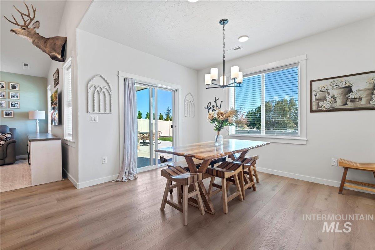 1914 N Perth Ave, Middleton, Idaho 83644, 4 Bedrooms, 2 Bathrooms, Residential For Sale, Price $574,900,MLS 99002305