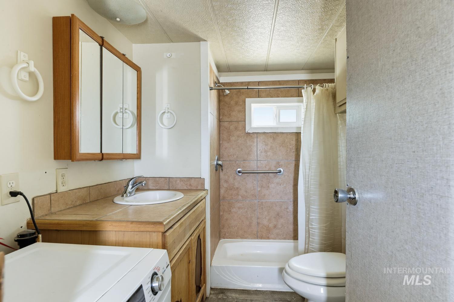 1715 W Flamingo Ave, Nampa, Idaho 83651, 2 Bedrooms, 1 Bathroom, Residential For Sale, Price $40,000,MLS 99002349