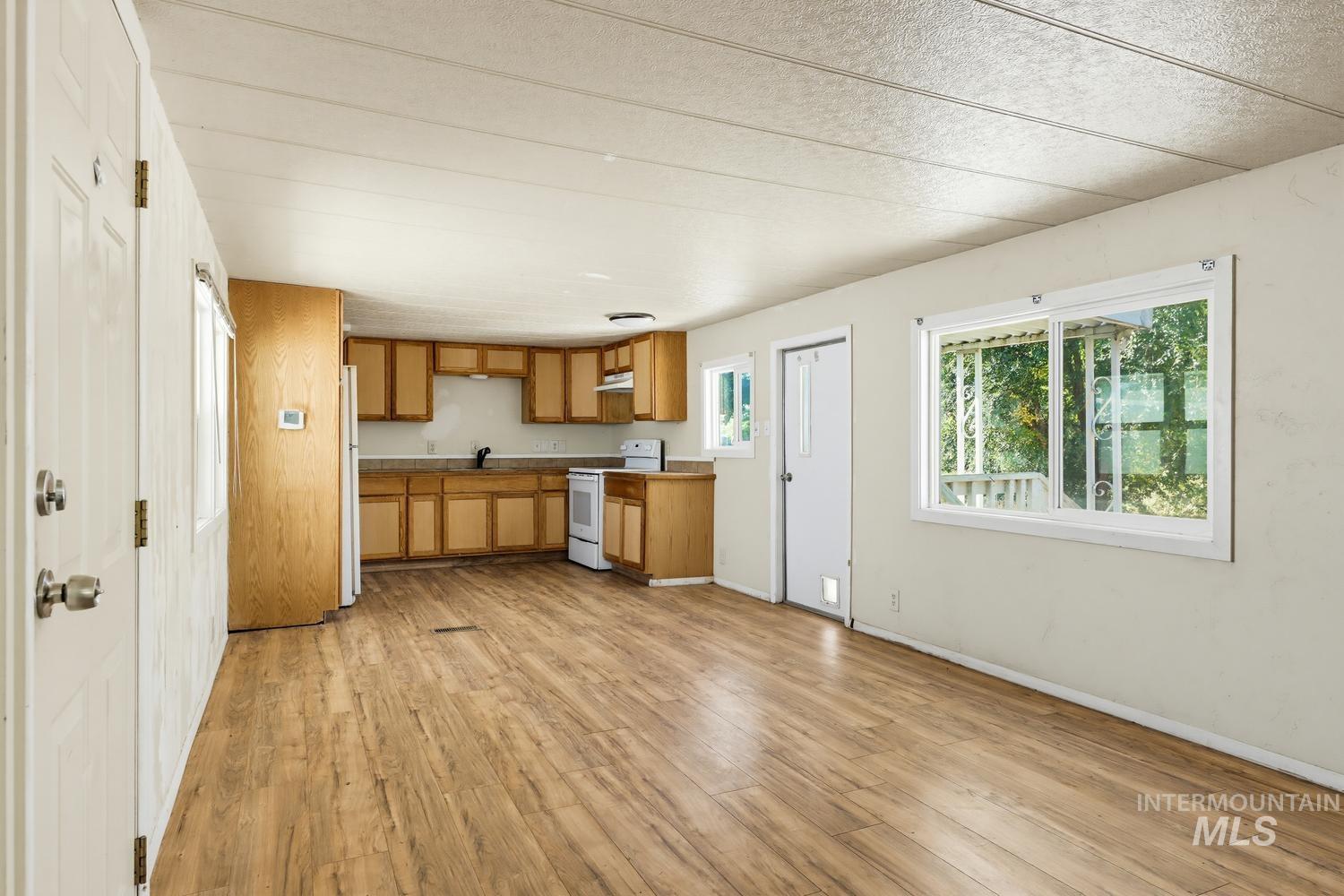 1715 W Flamingo Ave, Nampa, Idaho 83651, 2 Bedrooms, 1 Bathroom, Residential For Sale, Price $40,000,MLS 99002349