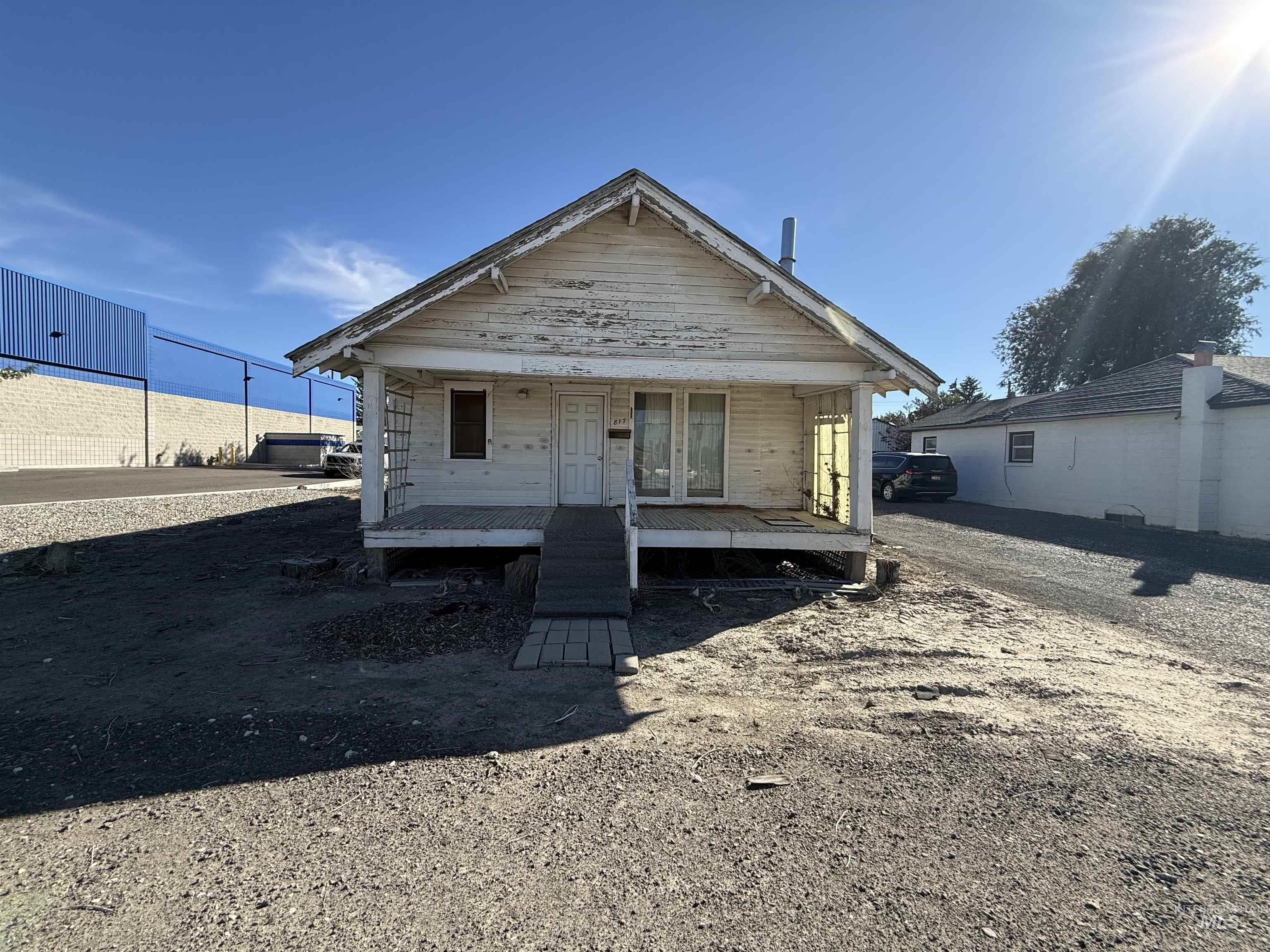 817 Burley Ave, Buhl, Idaho 83316, 3 Bedrooms, 1 Bathroom, Residential For Sale, Price $85,000,MLS 99002351