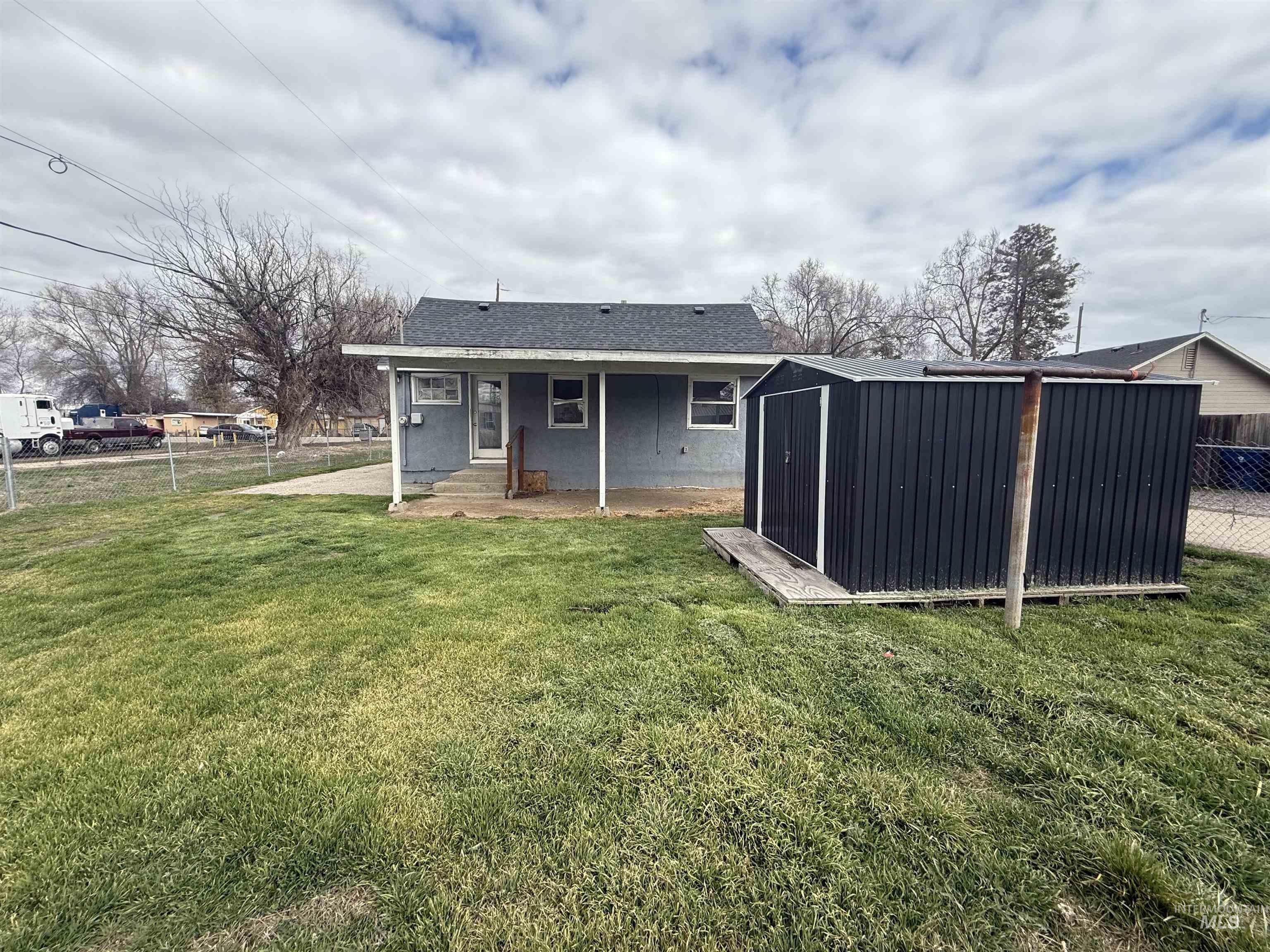 447 1st St N, Nampa, Idaho 83687, 2 Bedrooms, 2 Bathrooms, Residential For Sale, Price $15,000,MLS 99002375