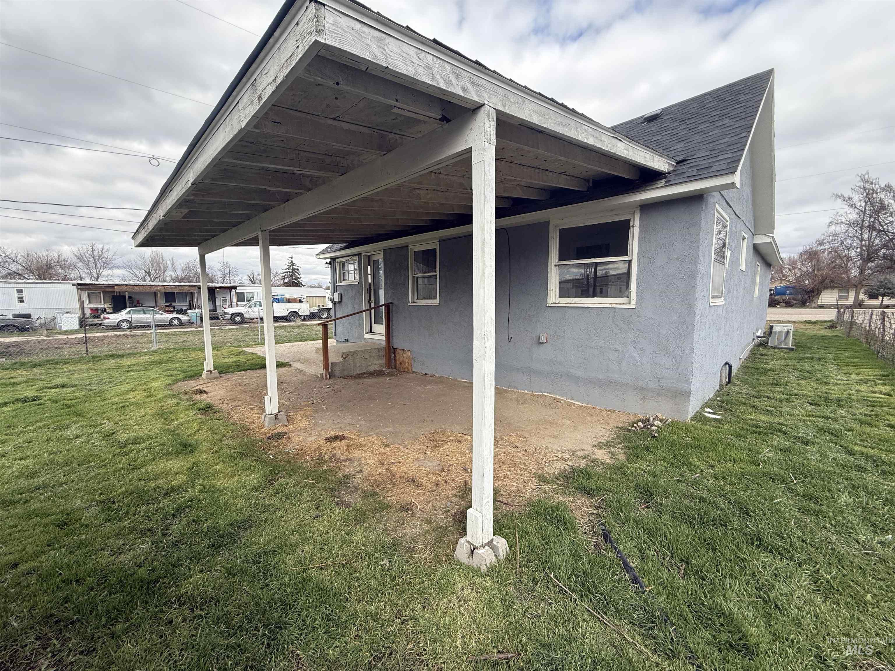 447 1st St N, Nampa, Idaho 83687, 2 Bedrooms, 2 Bathrooms, Residential For Sale, Price $15,000,MLS 99002375