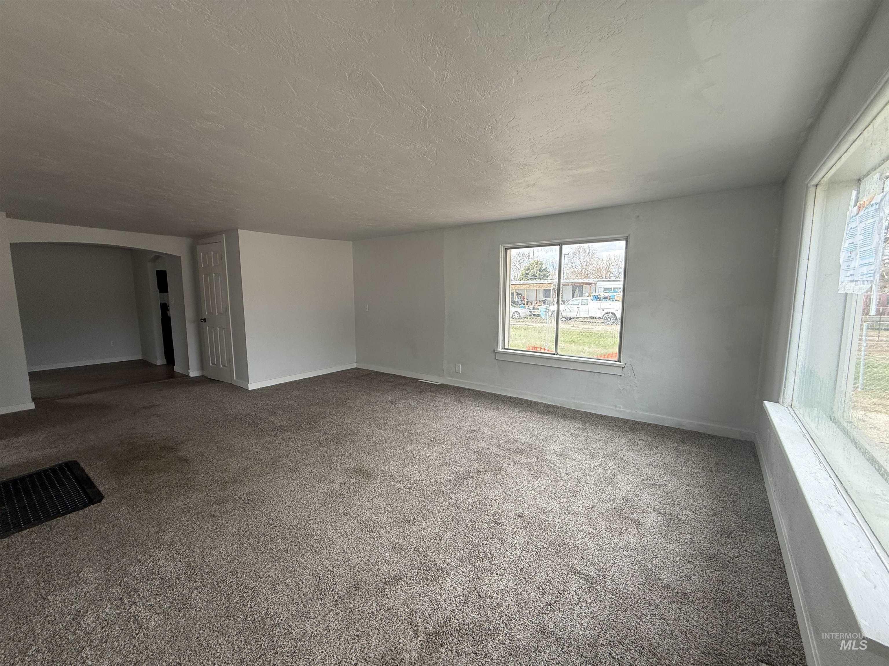 447 1st St N, Nampa, Idaho 83687, 2 Bedrooms, 2 Bathrooms, Residential For Sale, Price $15,000,MLS 99002375