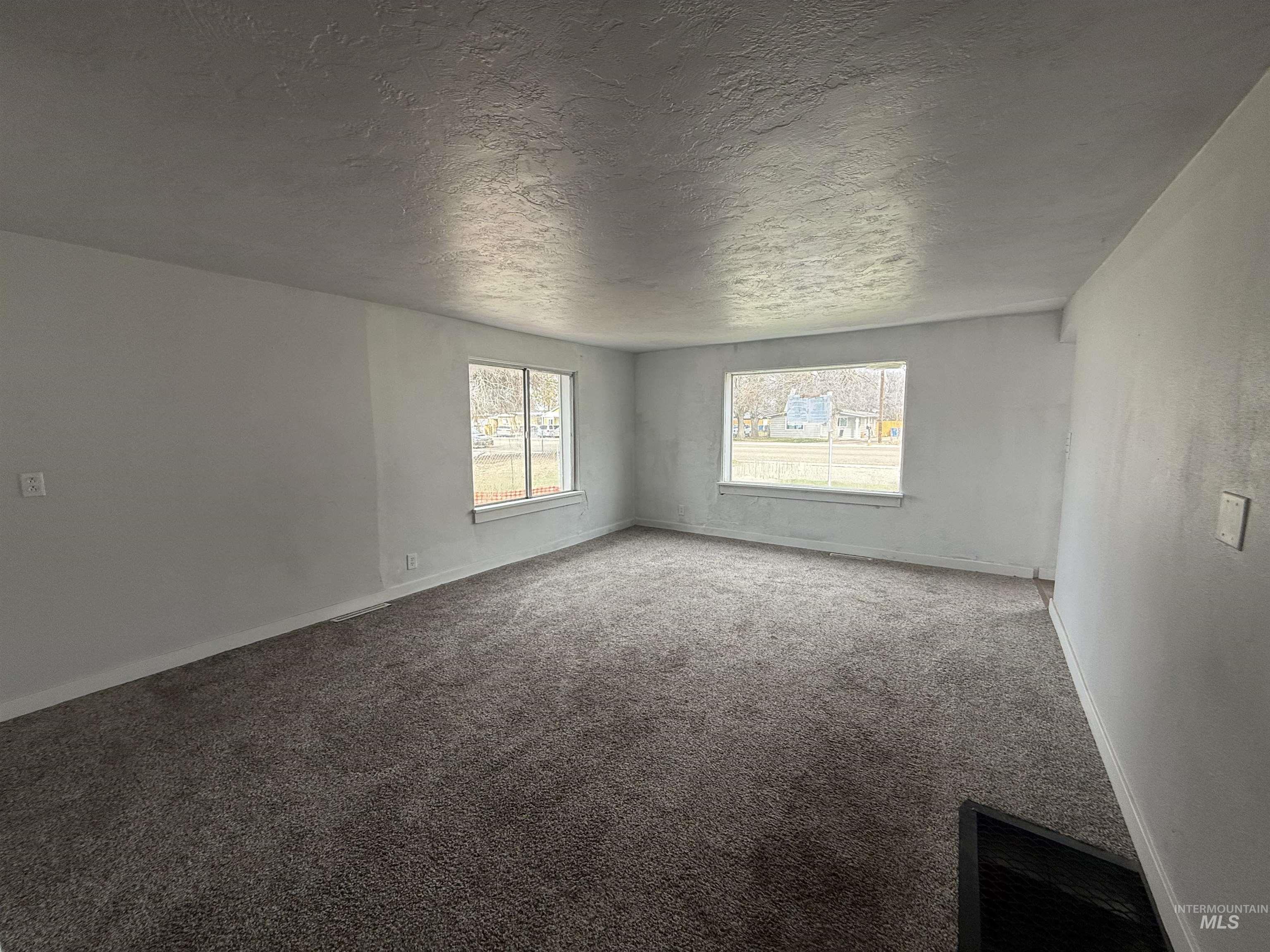 447 1st St N, Nampa, Idaho 83687, 2 Bedrooms, 2 Bathrooms, Residential For Sale, Price $15,000,MLS 99002375
