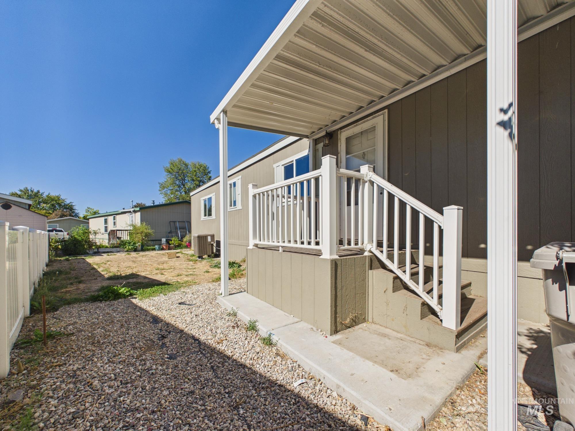 1123 N Sable, Boise, Idaho 83704, 3 Bedrooms, 2 Bathrooms, Residential For Sale, Price $115,000,MLS 99002377