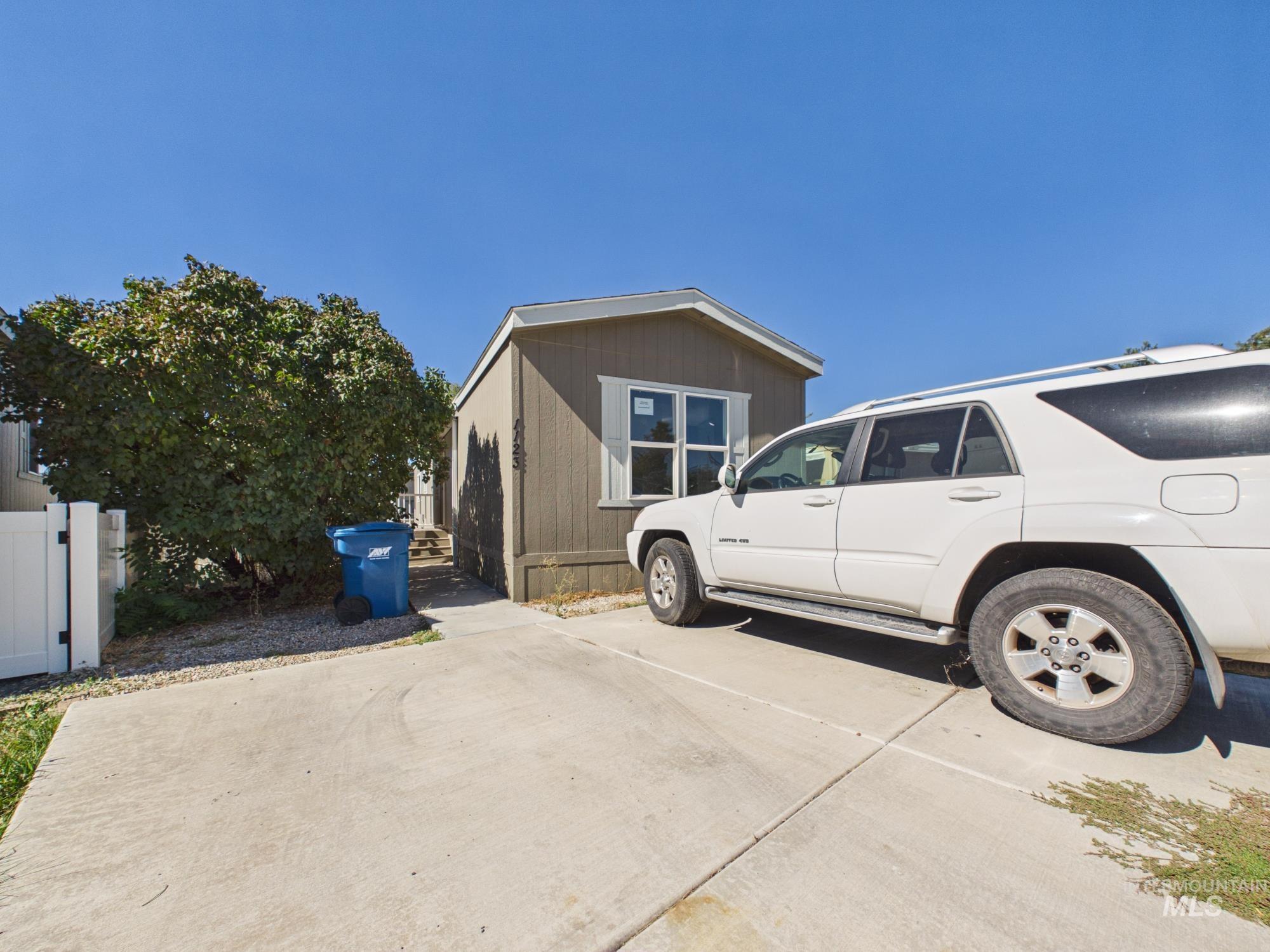 1123 N Sable, Boise, Idaho 83704, 3 Bedrooms, 2 Bathrooms, Residential For Sale, Price $115,000,MLS 99002377