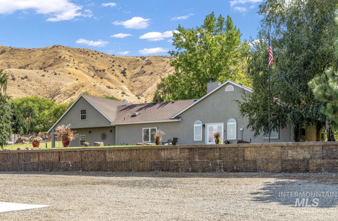 4430 Marvel Ln, Emmett, Idaho 83617, 5 Bedrooms, 3 Bathrooms, Residential For Sale, Price $946,000,MLS 99002397