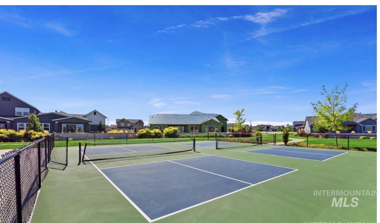 5519 W Los Flores St, Meridian, Idaho 83646, 3 Bedrooms, 2 Bathrooms, Residential For Sale, Price $449,000,MLS 99002400