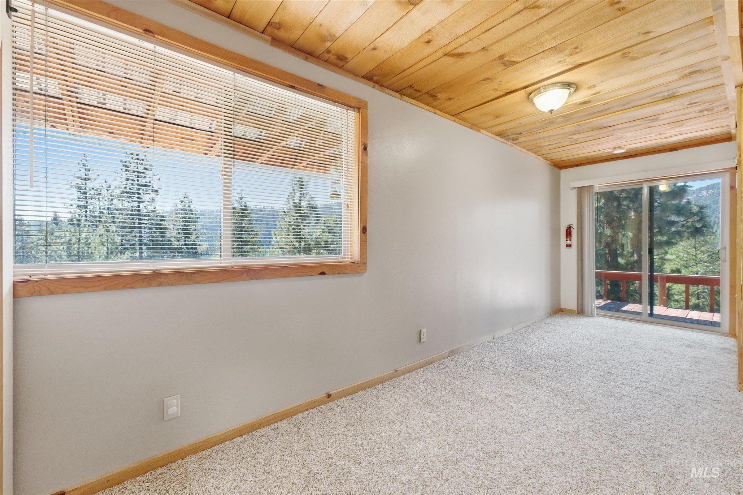 15 Dored Pines Rd, Boise, Idaho 83716, 2 Bedrooms, 2 Bathrooms, Residential For Sale, Price $475,000,MLS 99002402
