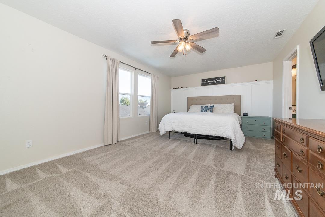 3113 Woodbridge St, Caldwell, Idaho 83605, 4 Bedrooms, 2.5 Bathrooms, Residential For Sale, Price $390,000,MLS 99002403