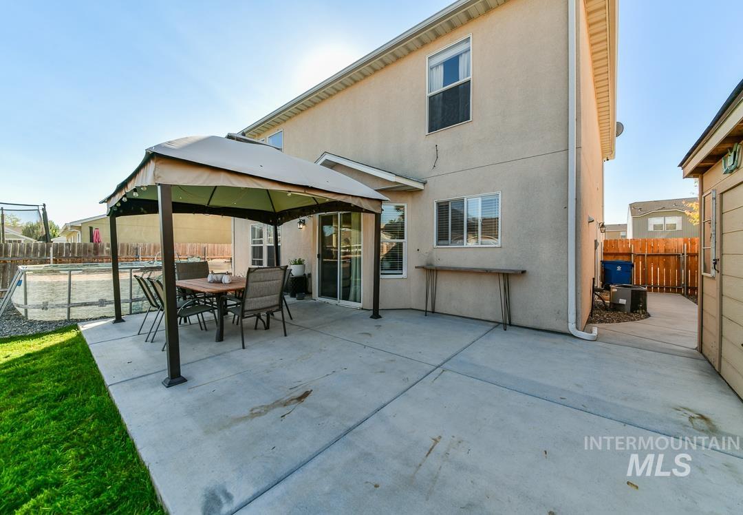 3113 Woodbridge St, Caldwell, Idaho 83605, 4 Bedrooms, 2.5 Bathrooms, Residential For Sale, Price $390,000,MLS 99002403