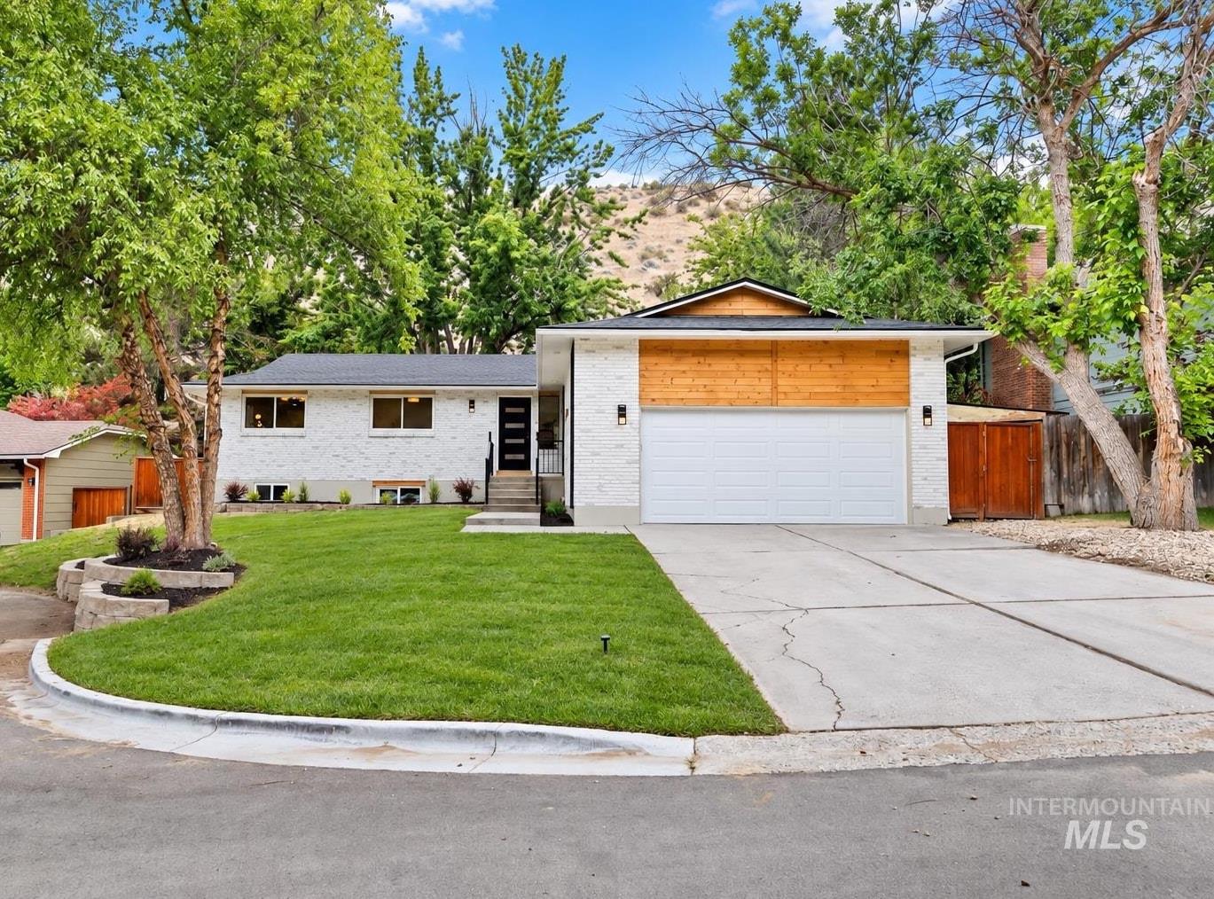 5927 N Collister Dr., Boise, Idaho 83703, 5 Bedrooms, 3 Bathrooms, Residential For Sale, Price $1,000,000,MLS 99002404