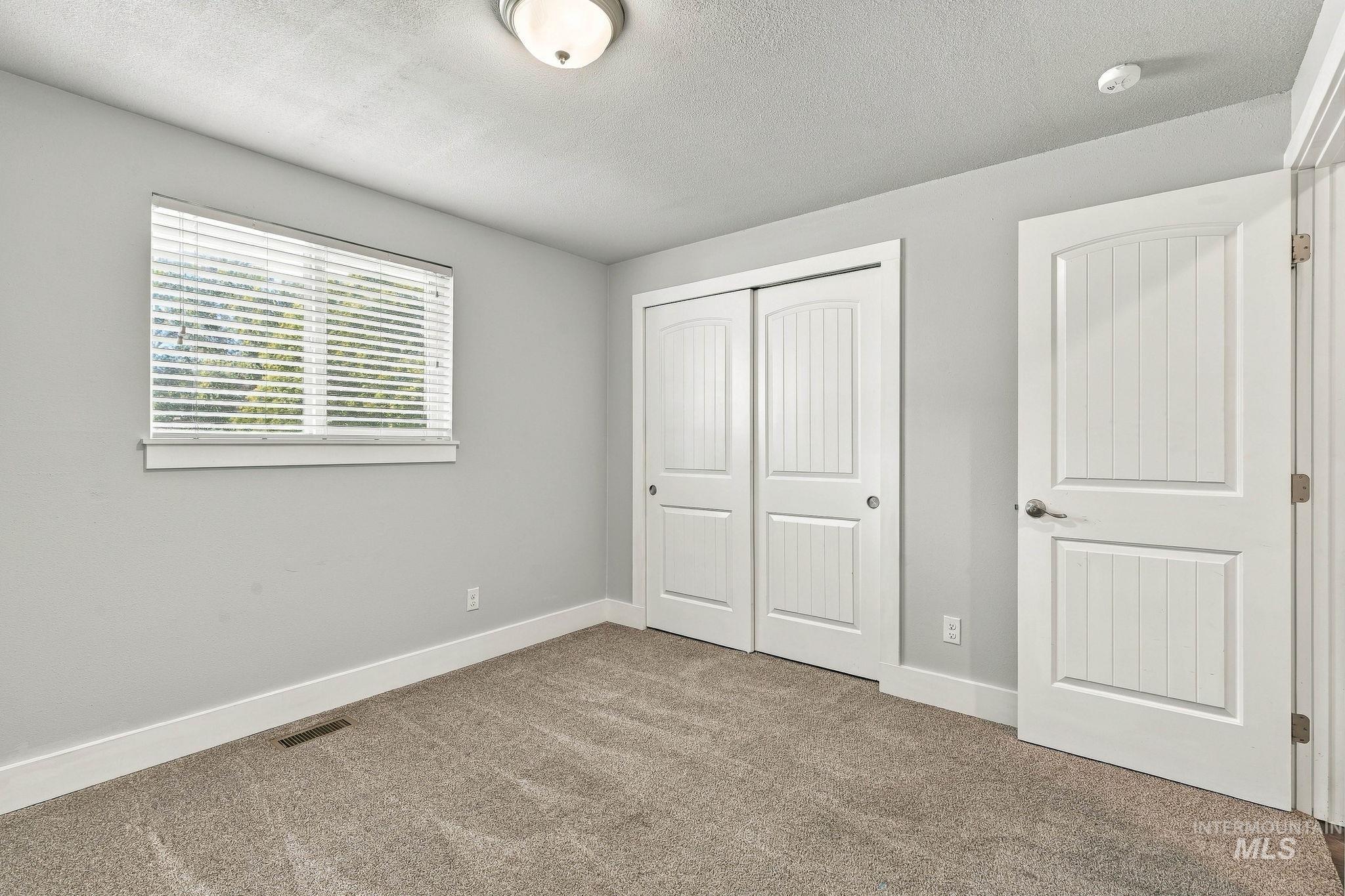 212 N Indiana, Caldwell, Idaho 83605, 4 Bedrooms, 2 Bathrooms, Residential For Sale, Price $340,000,MLS 99002406