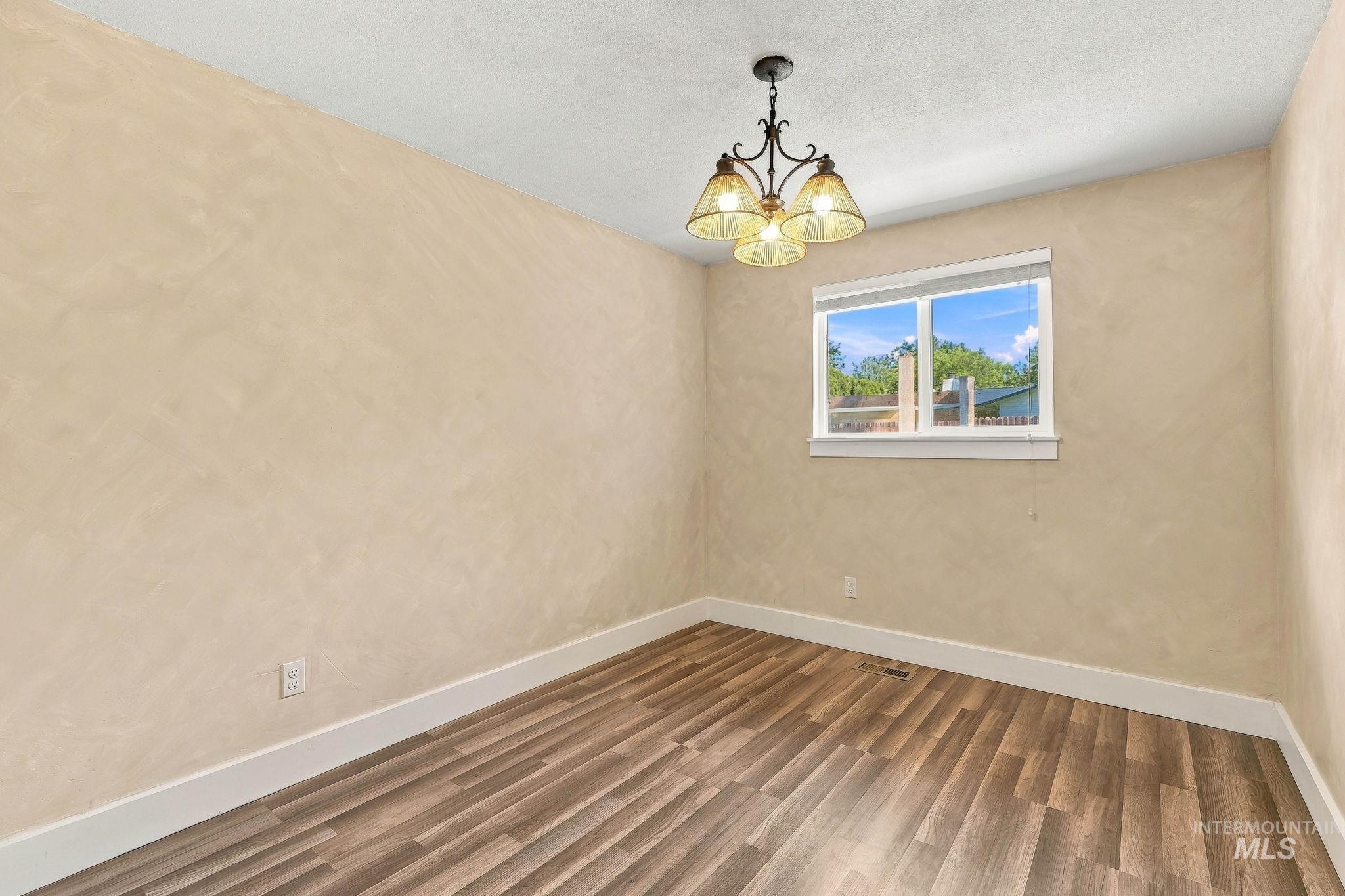 212 N Indiana, Caldwell, Idaho 83605, 4 Bedrooms, 2 Bathrooms, Residential For Sale, Price $340,000,MLS 99002406