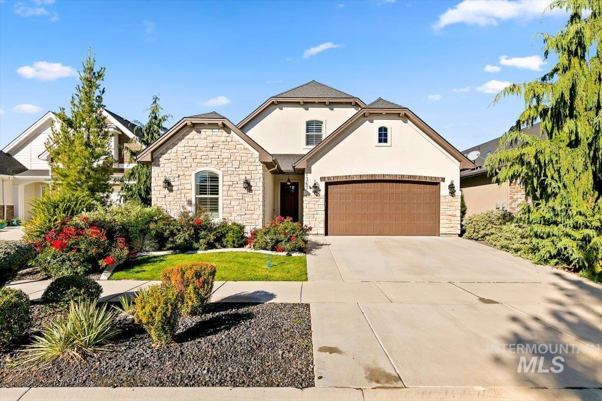 1367 N Willowick Ave, Eagle, Idaho 83616, 3 Bedrooms, 2.5 Bathrooms, Residential For Sale, Price $739,900,MLS 99002408
