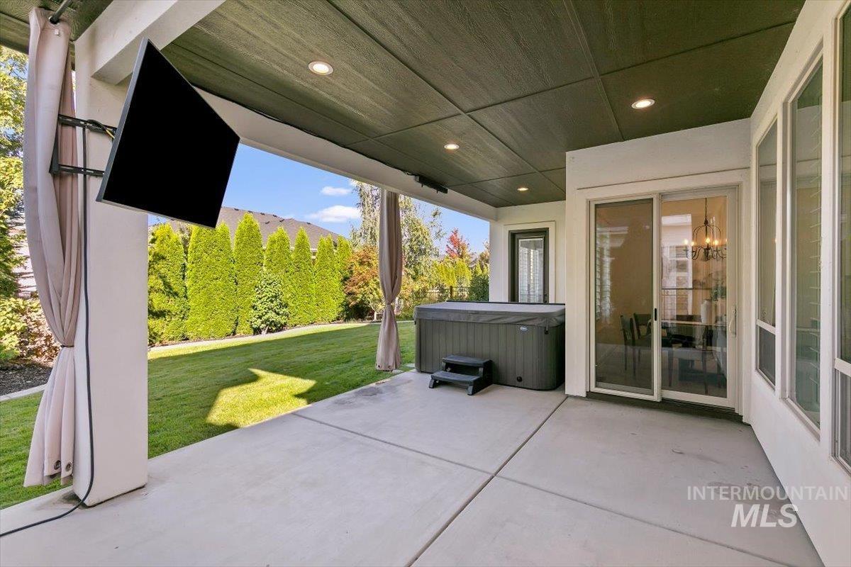 1367 N Willowick Ave, Eagle, Idaho 83616, 3 Bedrooms, 2.5 Bathrooms, Residential For Sale, Price $739,900,MLS 99002408