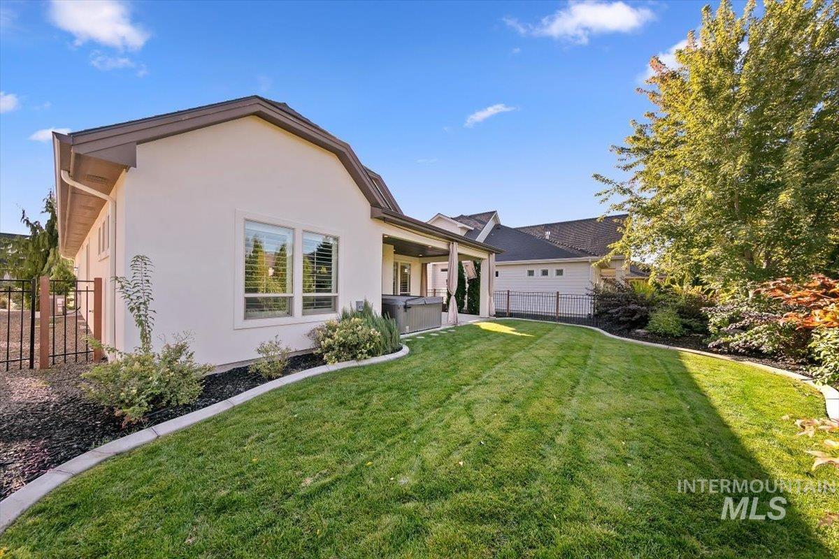 1367 N Willowick Ave, Eagle, Idaho 83616, 3 Bedrooms, 2.5 Bathrooms, Residential For Sale, Price $739,900,MLS 99002408