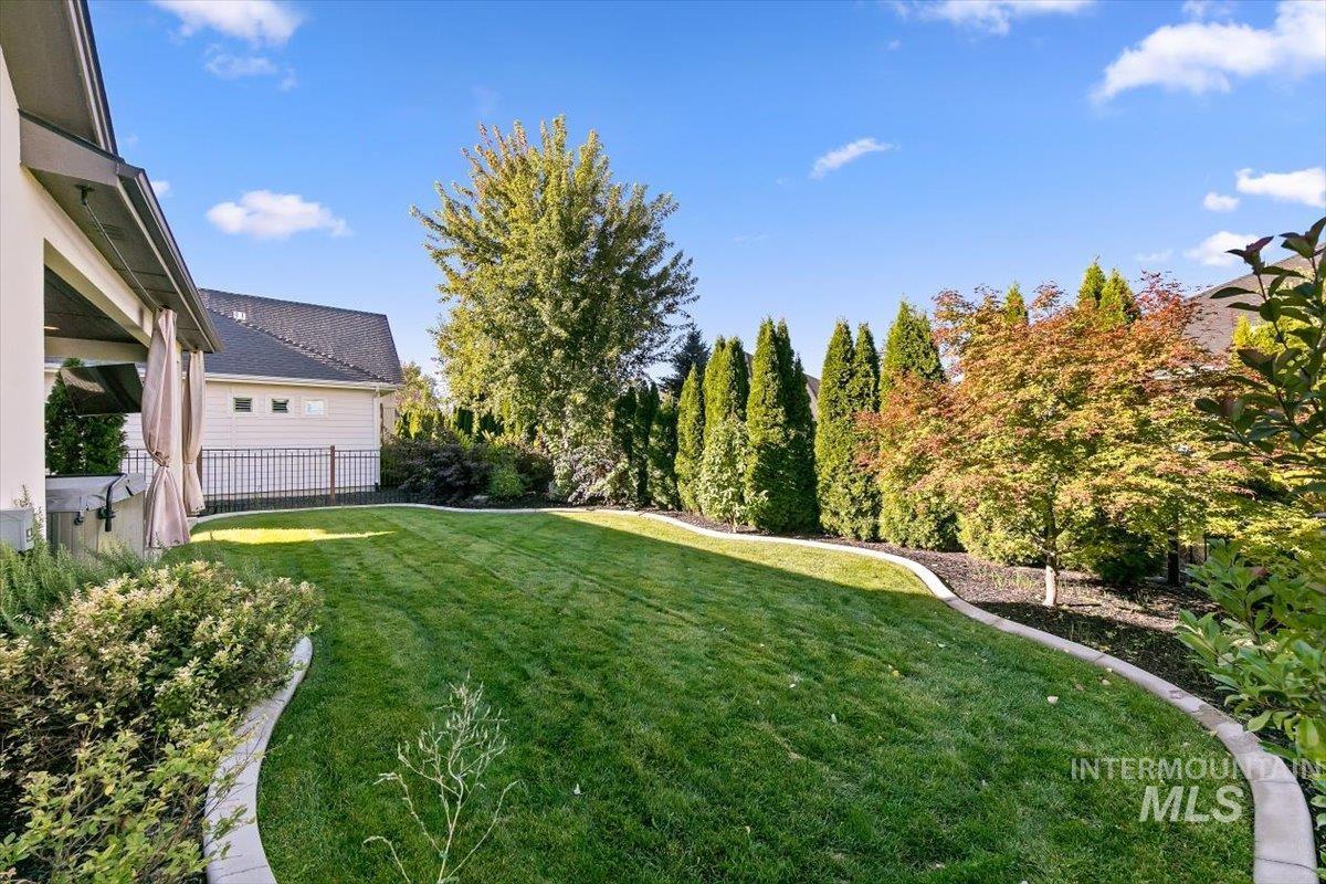 1367 N Willowick Ave, Eagle, Idaho 83616, 3 Bedrooms, 2.5 Bathrooms, Residential For Sale, Price $739,900,MLS 99002408