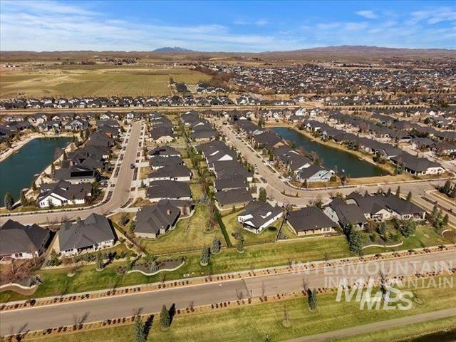 1367 N Willowick Ave, Eagle, Idaho 83616, 3 Bedrooms, 2.5 Bathrooms, Residential For Sale, Price $739,900,MLS 99002408
