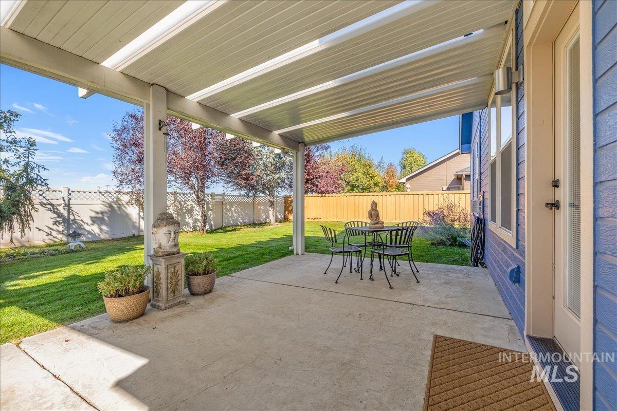 4897 N Red Hills, Meridian, Idaho 83642, 3 Bedrooms, 3 Bathrooms, Residential For Sale, Price $625,000,MLS 99002409