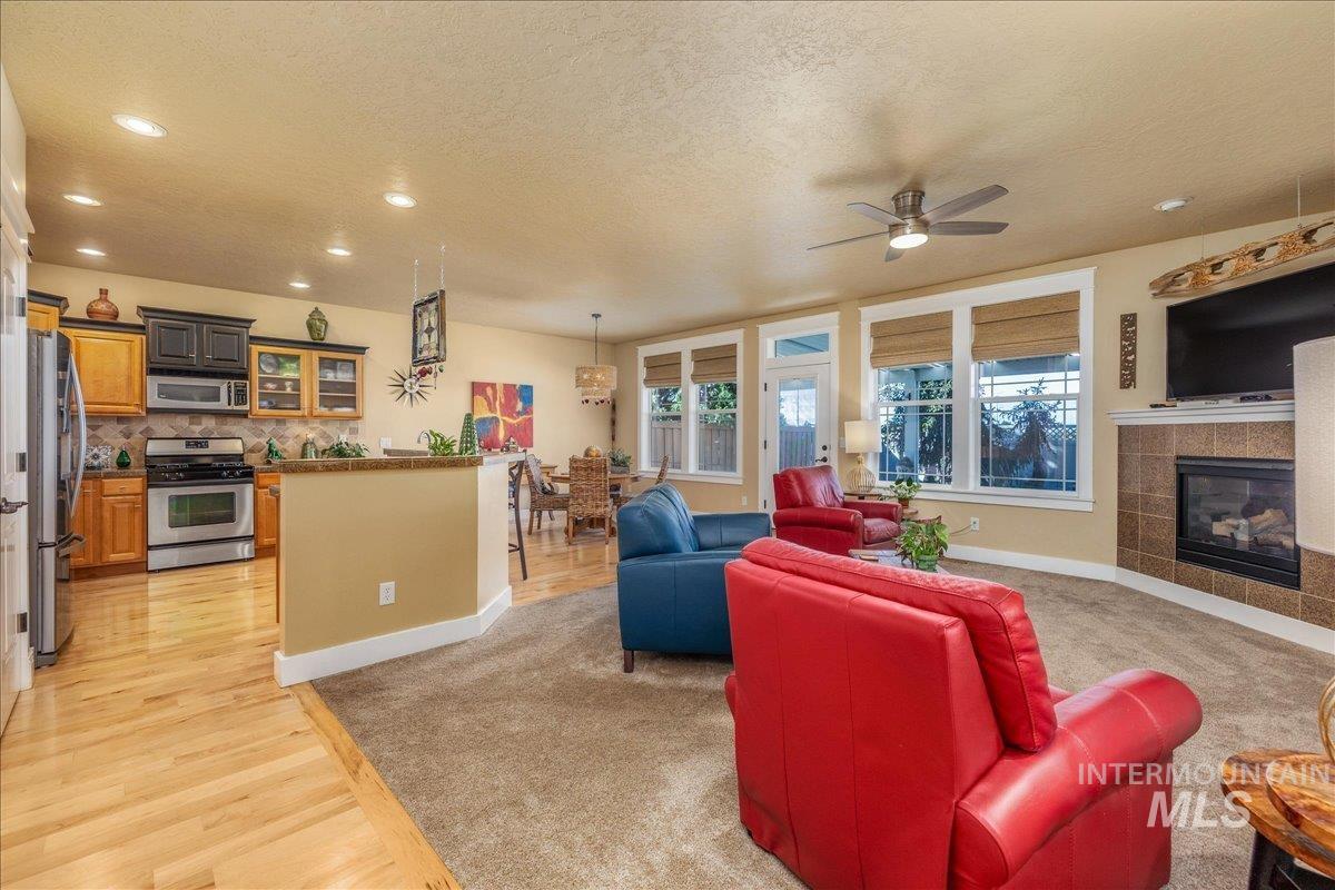 4897 N Red Hills, Meridian, Idaho 83642, 3 Bedrooms, 3 Bathrooms, Residential For Sale, Price $625,000,MLS 99002409