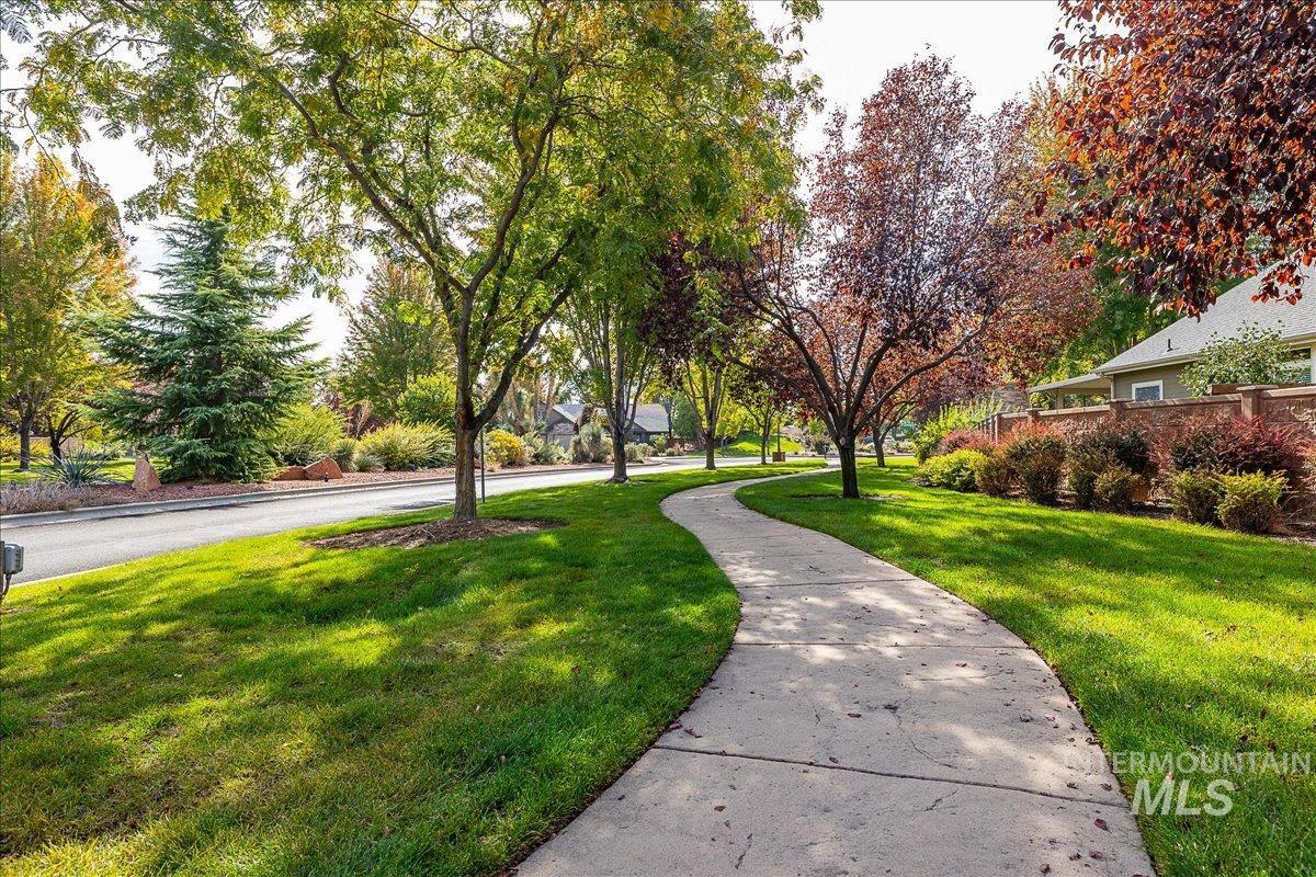 4897 N Red Hills, Meridian, Idaho 83642, 3 Bedrooms, 3 Bathrooms, Residential For Sale, Price $625,000,MLS 99002409