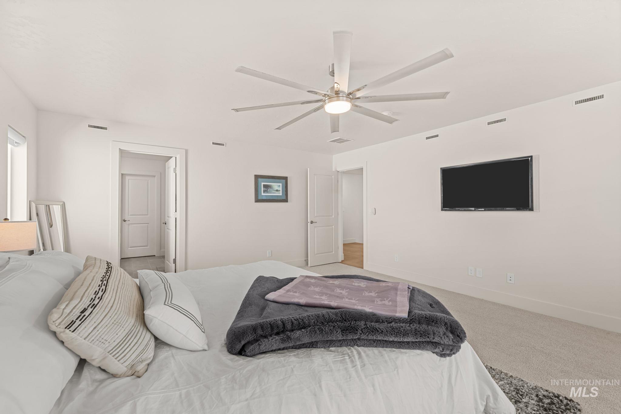 5345 S Snowden Ave, Meridian, Idaho 83642, 4 Bedrooms, 2.5 Bathrooms, Residential For Sale, Price $565,000,MLS 99002410