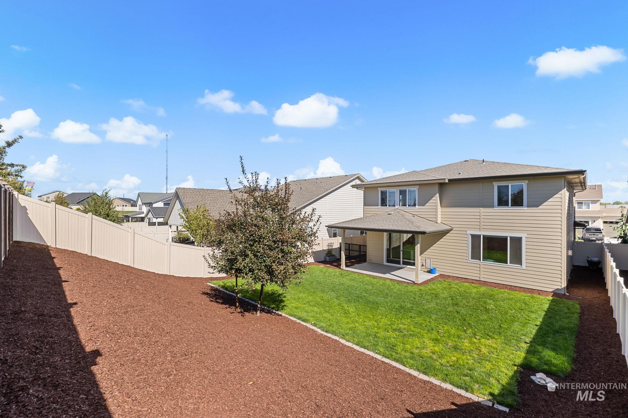 5345 S Snowden Ave, Meridian, Idaho 83642, 4 Bedrooms, 2.5 Bathrooms, Residential For Sale, Price $565,000,MLS 99002410
