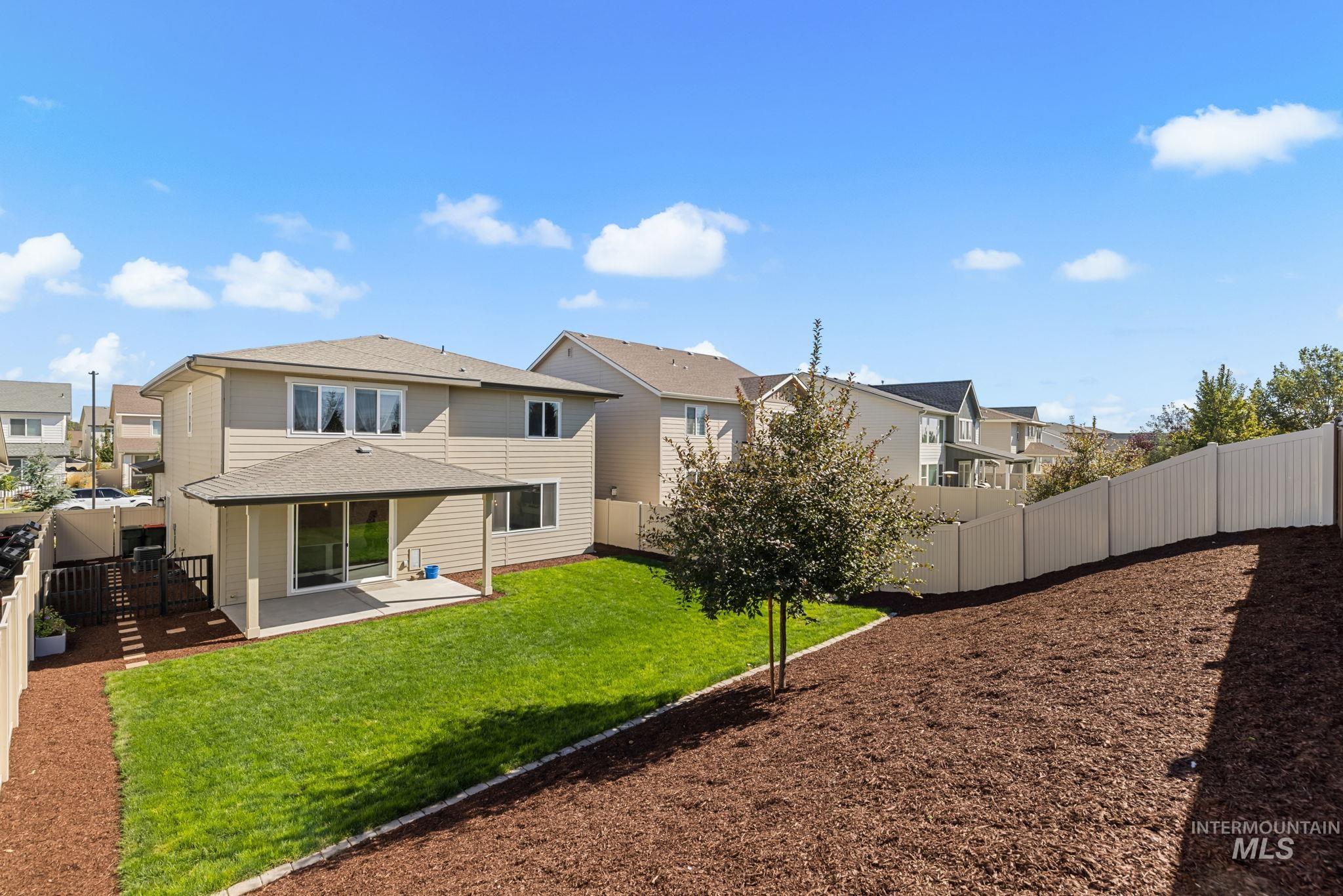 5345 S Snowden Ave, Meridian, Idaho 83642, 4 Bedrooms, 2.5 Bathrooms, Residential For Sale, Price $565,000,MLS 99002410