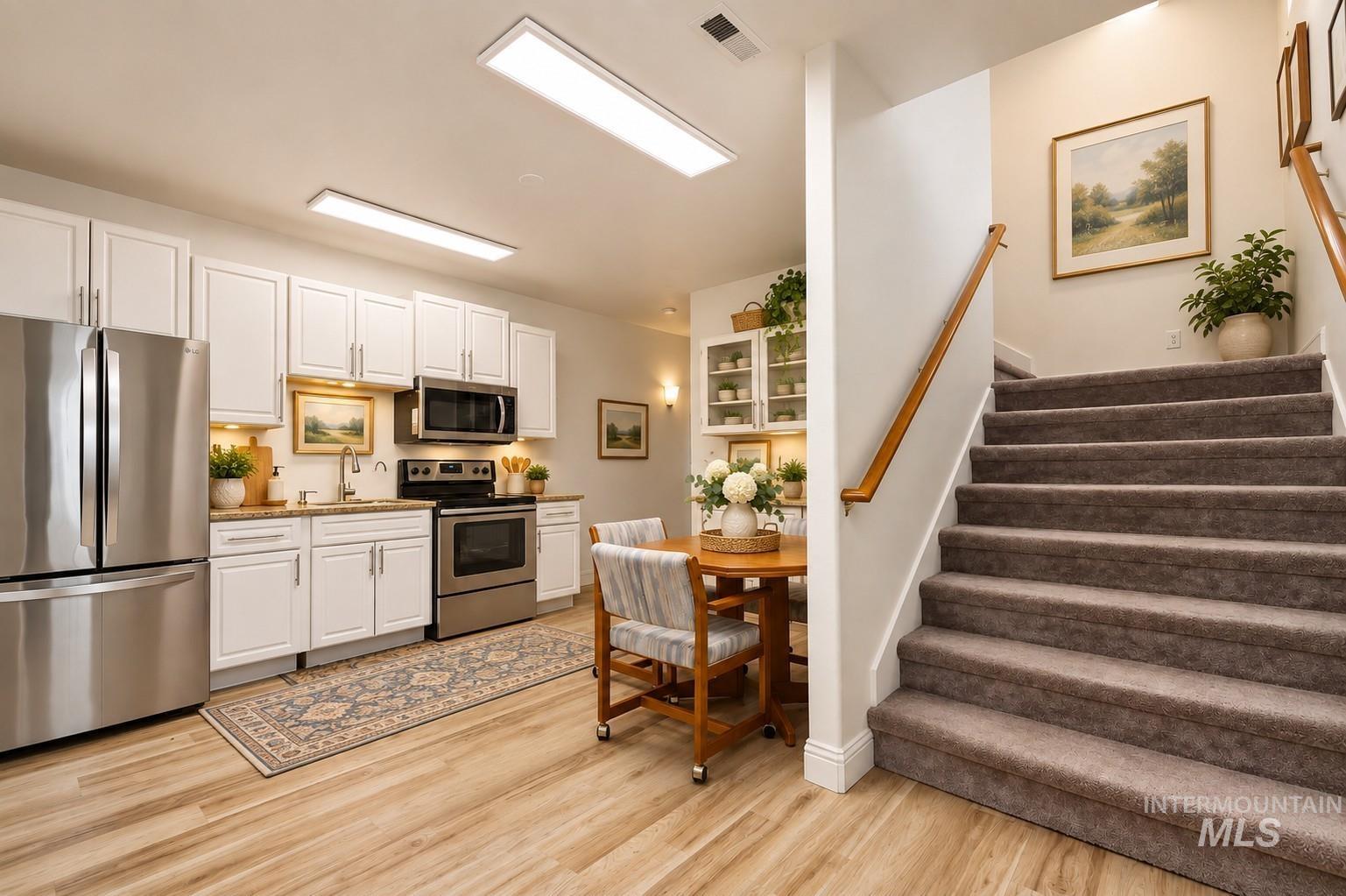 4255 Valley View Rd, Emmett, Idaho 83617, 4 Bedrooms, 3.5 Bathrooms, Residential For Sale, Price $1,595,000,MLS 99002411