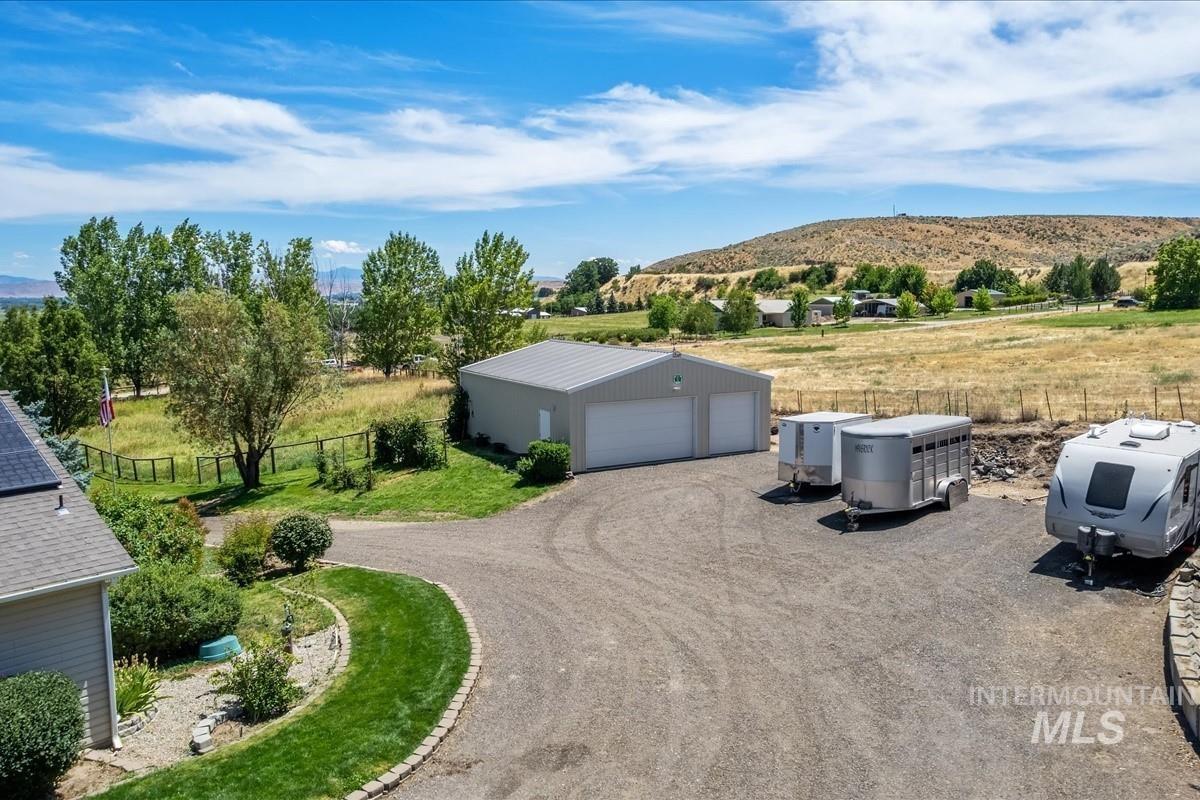 4255 Valley View Rd, Emmett, Idaho 83617, 4 Bedrooms, 3.5 Bathrooms, Residential For Sale, Price $1,595,000,MLS 99002411